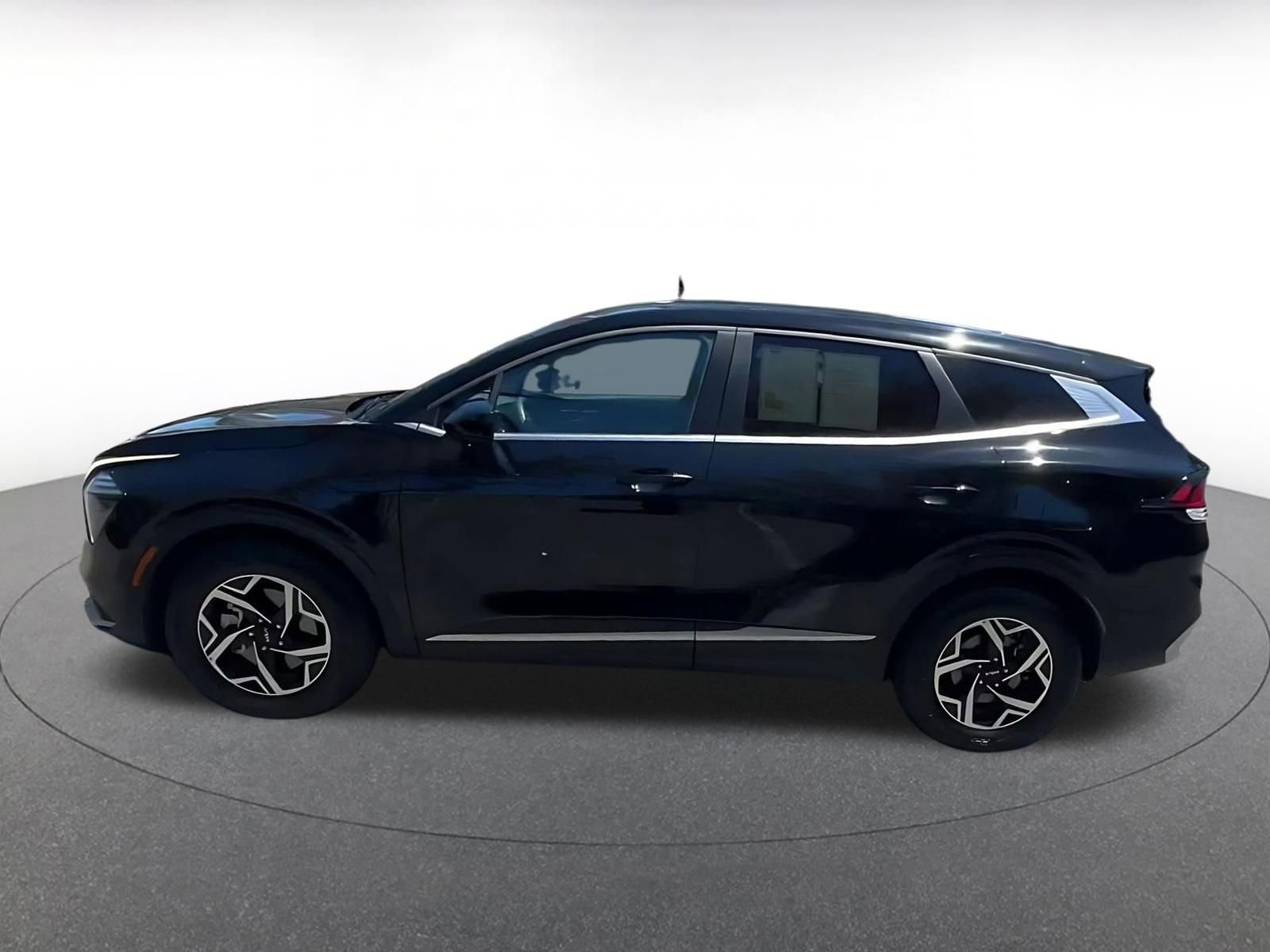Thumbnail: 2025 Kia Sportage - 9