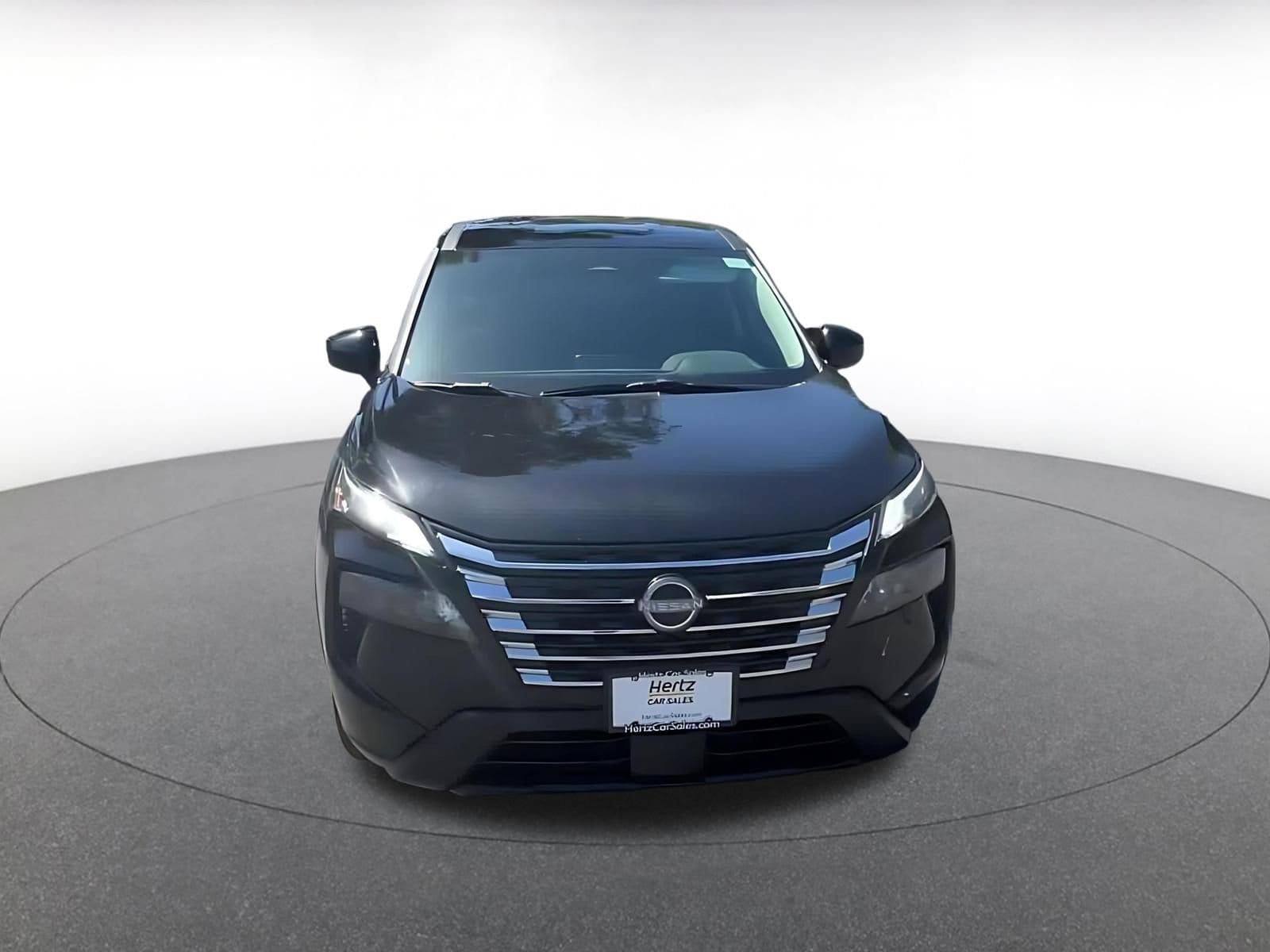 Thumbnail: 2025 Nissan Rogue - 4