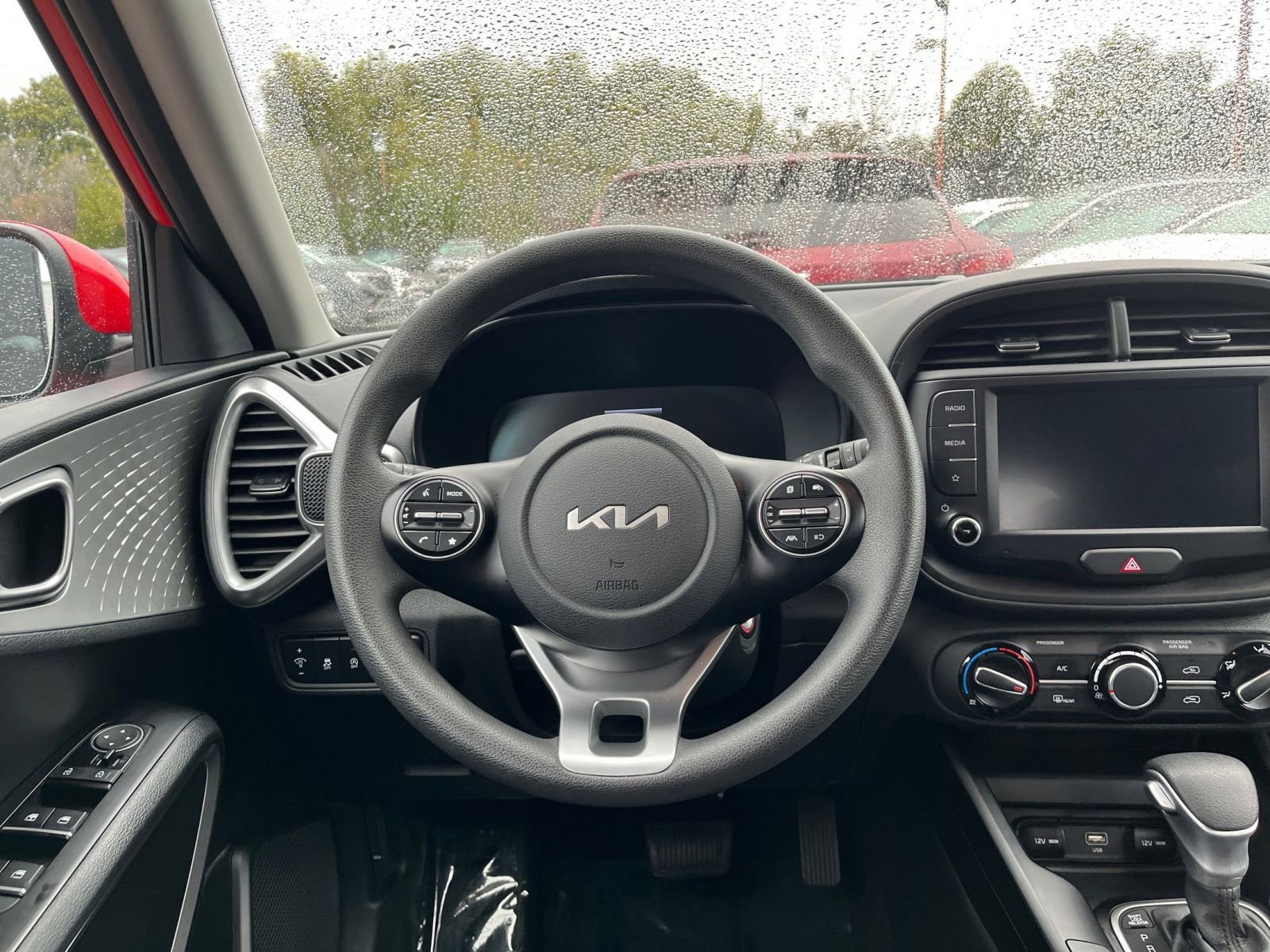 Thumbnail: 2024 Kia Soul - 32