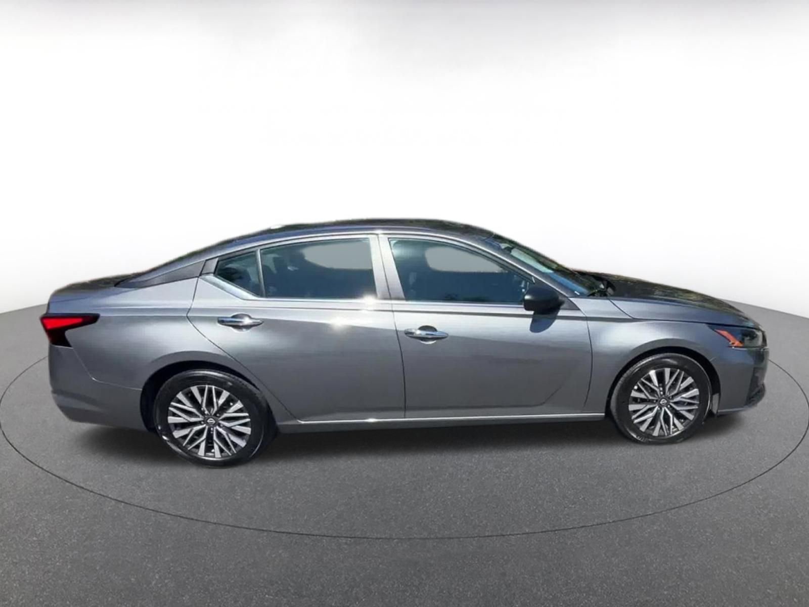 Thumbnail: 2025 Nissan Altima - 16