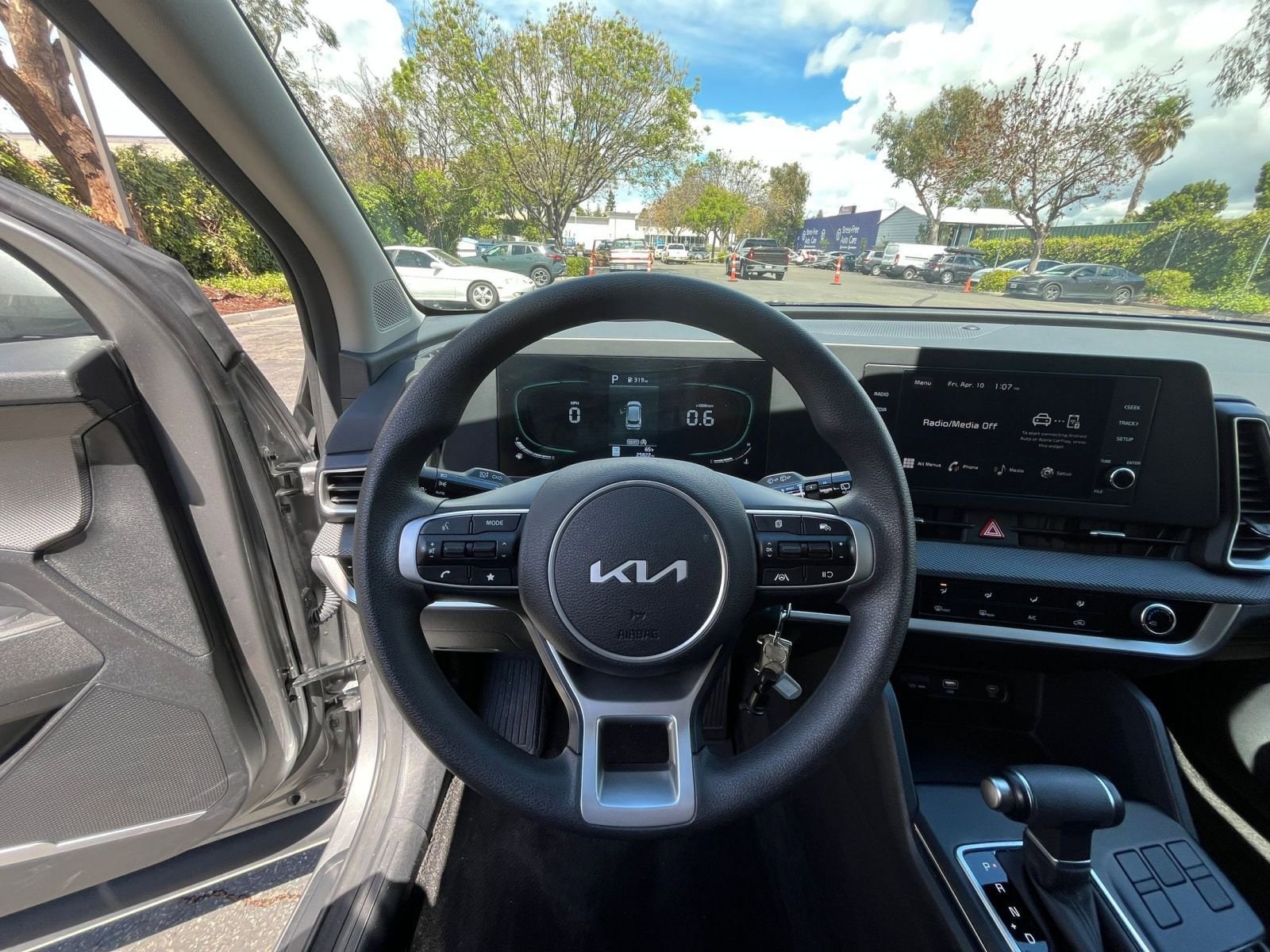 Thumbnail: 2025 Kia Sportage - 32