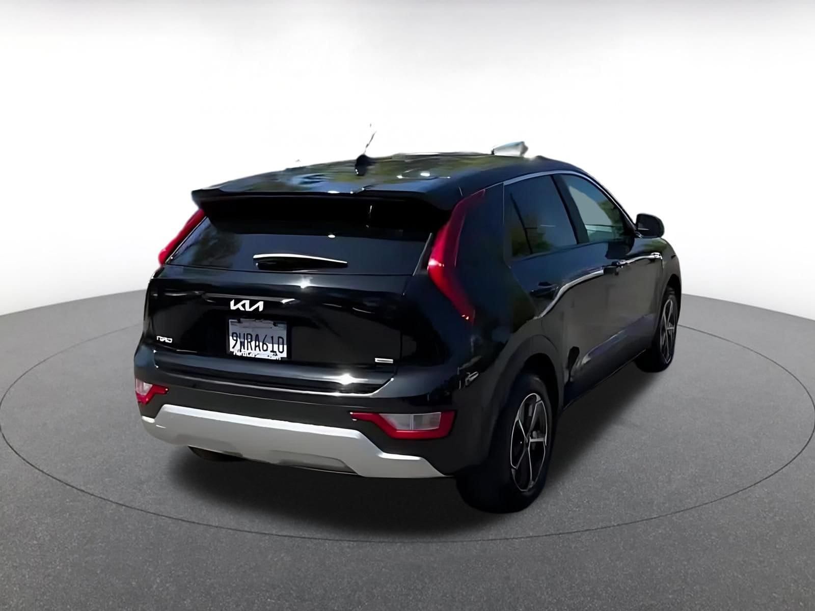 Thumbnail: 2026 Kia Niro - 14
