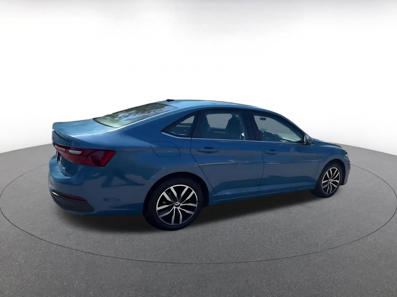 Thumbnail: 2025 Volkswagen Jetta - 15
