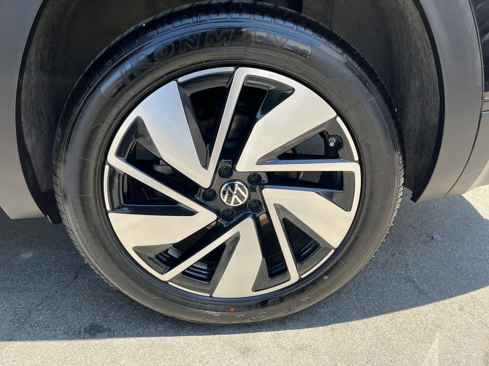 Thumbnail: 2024 Volkswagen Atlas - 30