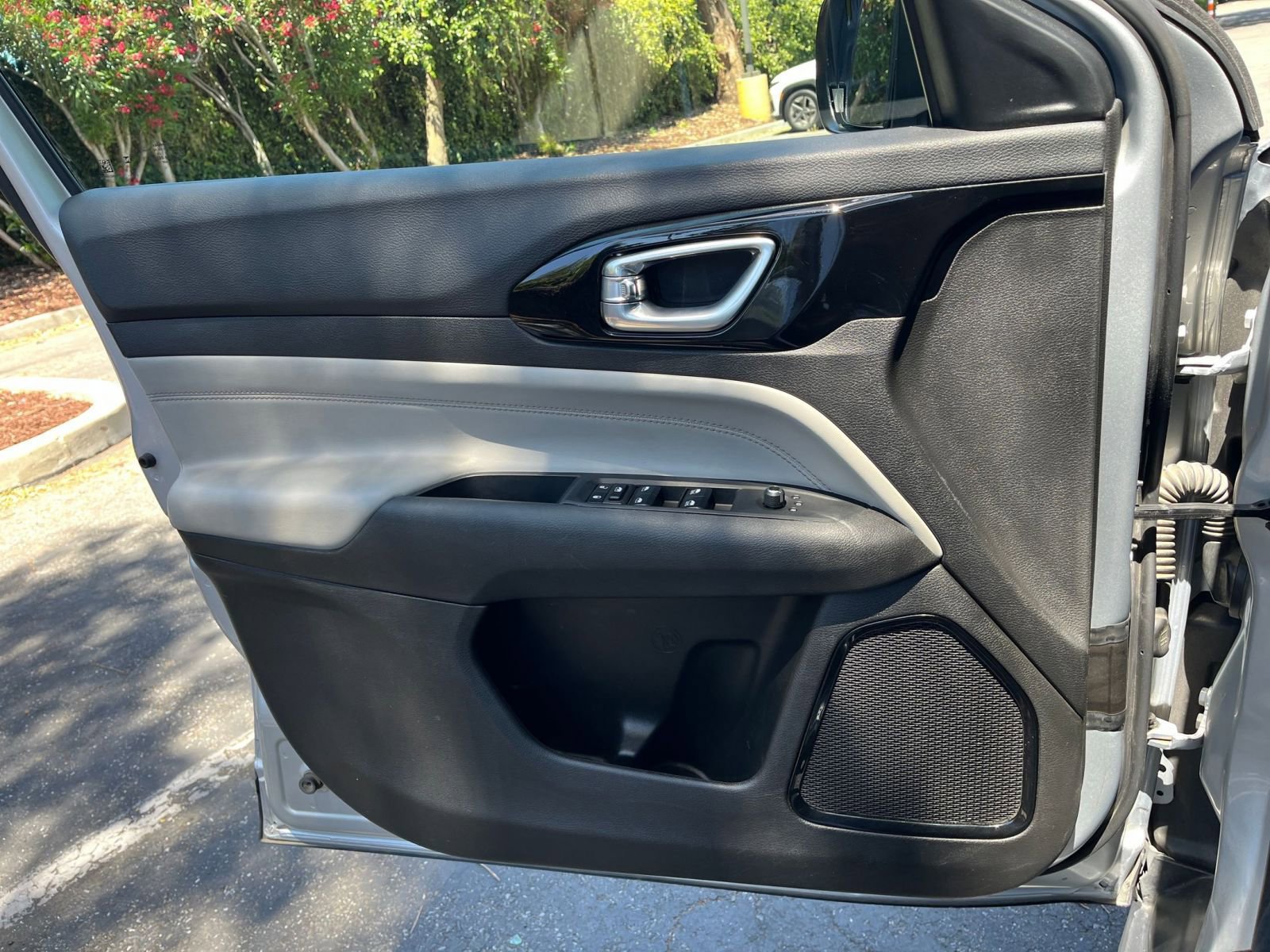 Thumbnail: 2025 Jeep Compass - 18