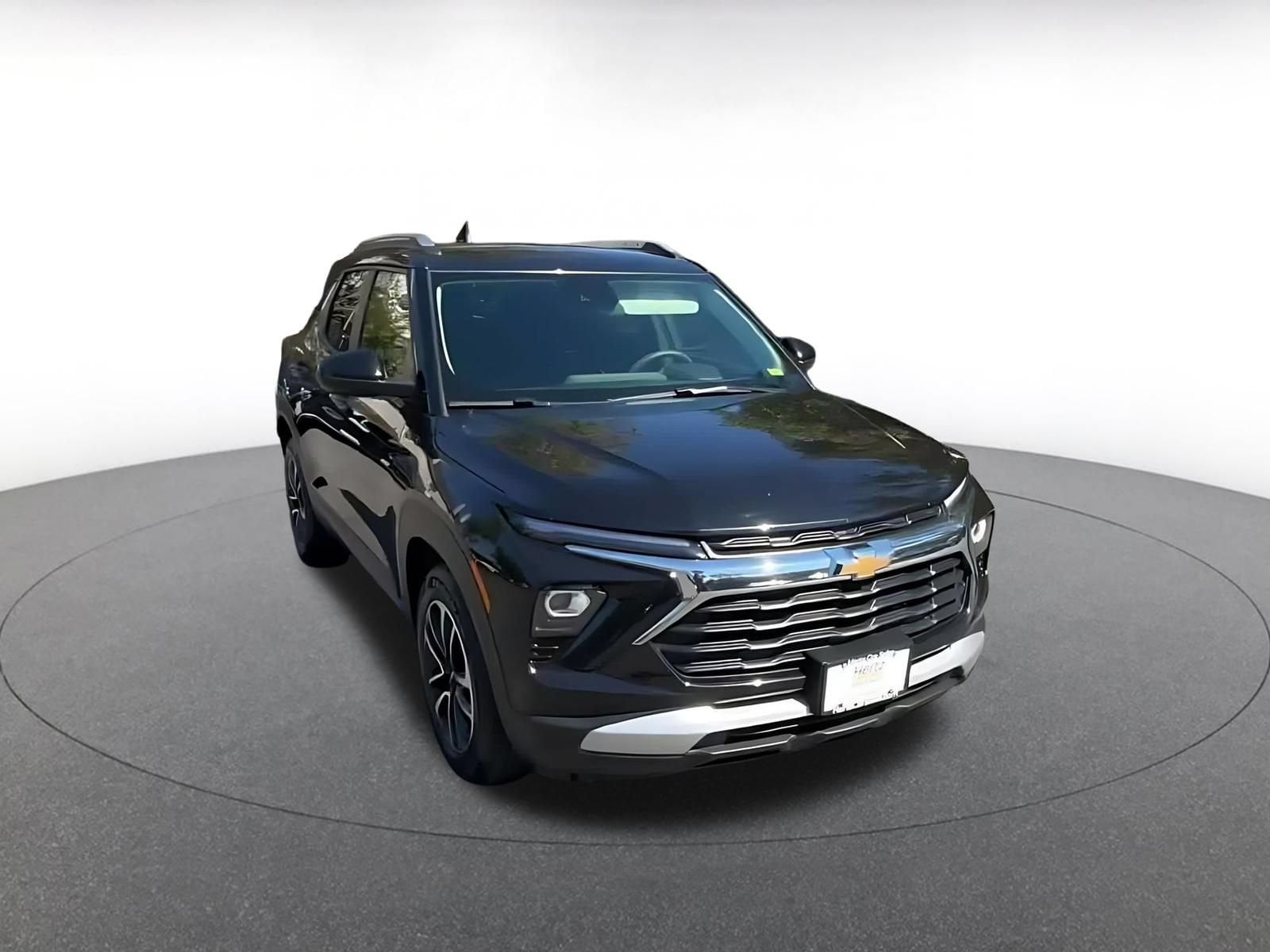 Thumbnail: 2025 Chevrolet TrailBlazer - 3