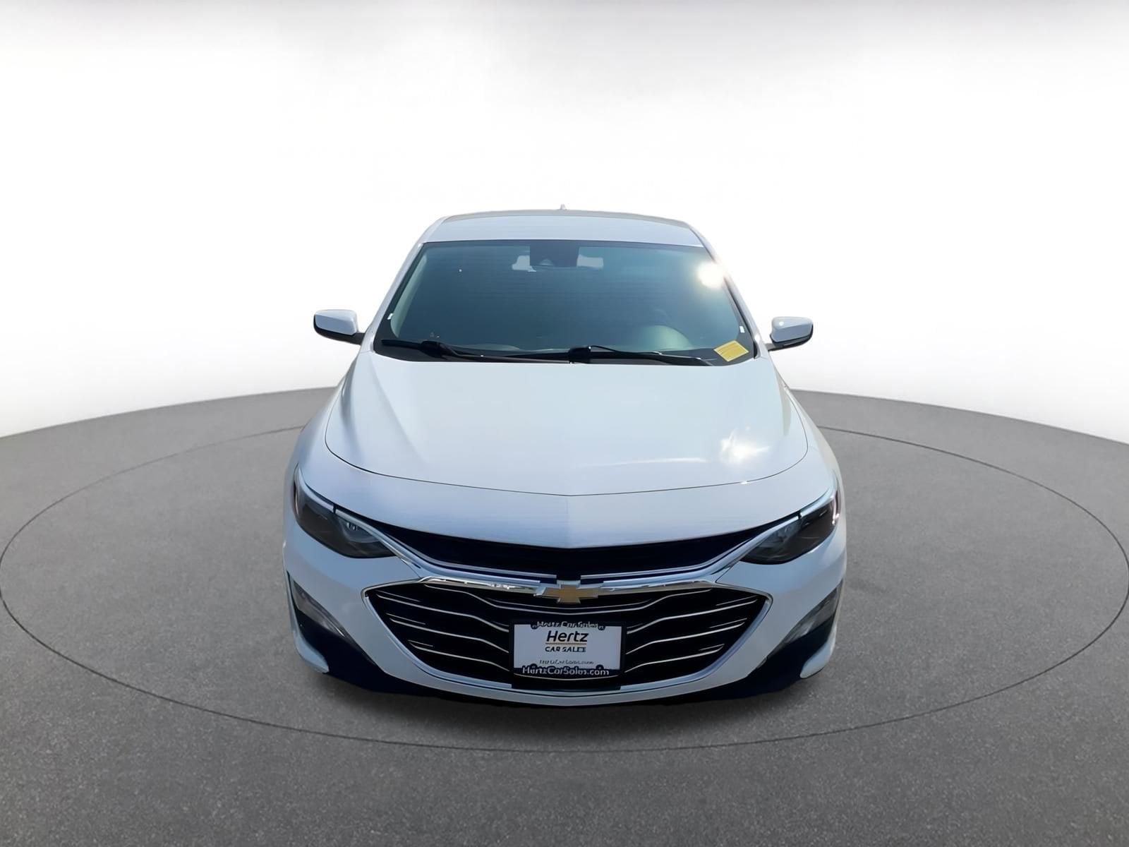 Thumbnail: 2023 Chevrolet Malibu - 4