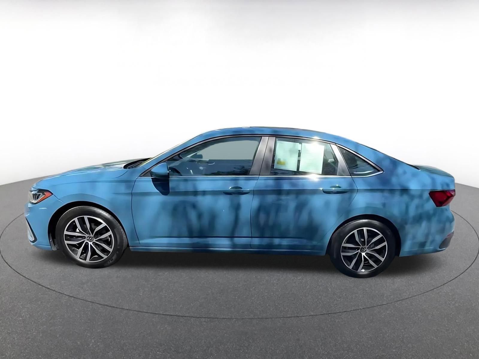 Thumbnail: 2025 Volkswagen Jetta - 9