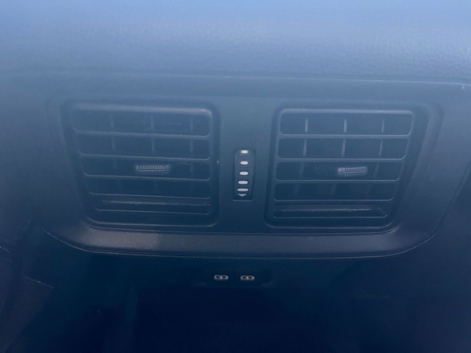 Thumbnail: 2025 Toyota RAV4 - 23