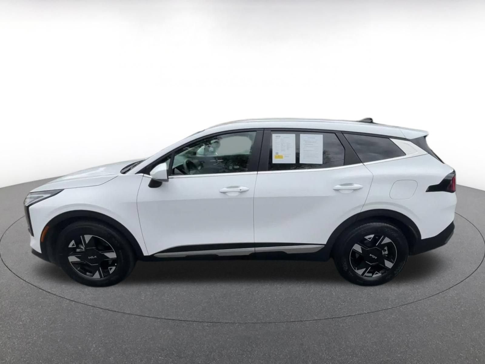 Thumbnail: 2026 Kia Sportage - 8