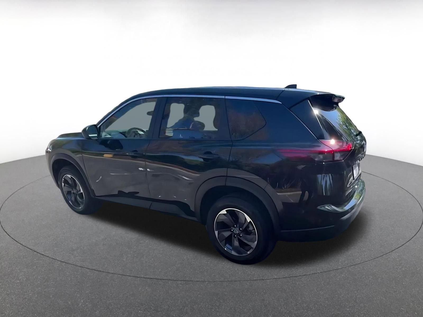 Thumbnail: 2025 Nissan Rogue - 10