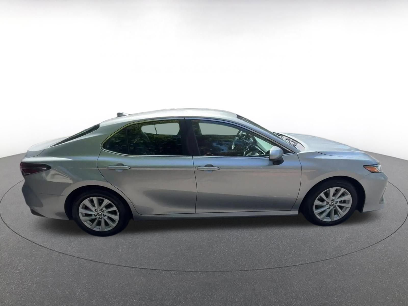 Thumbnail: 2024 Toyota Camry - 16