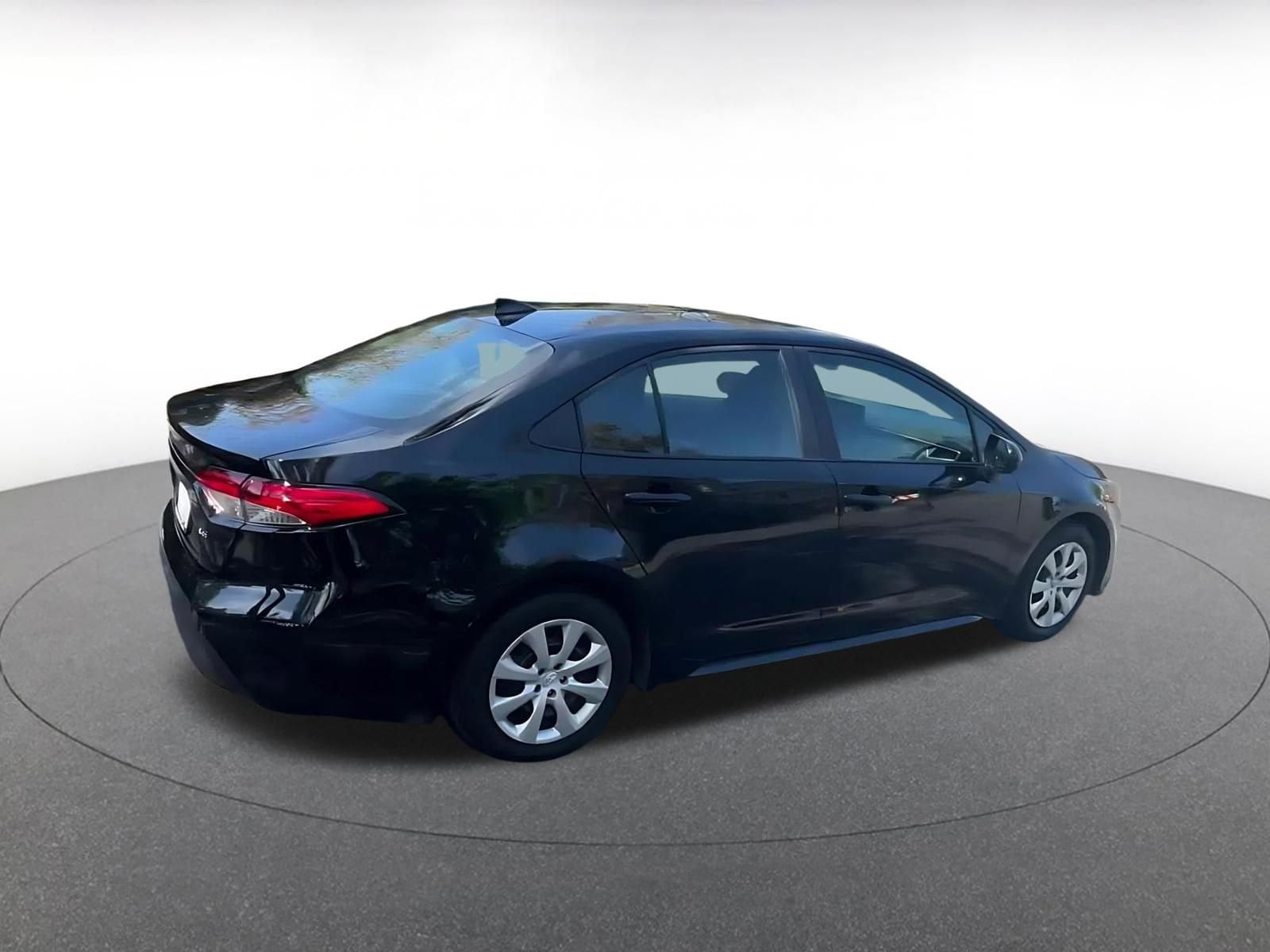 Thumbnail: 2025 Toyota Corolla - 12