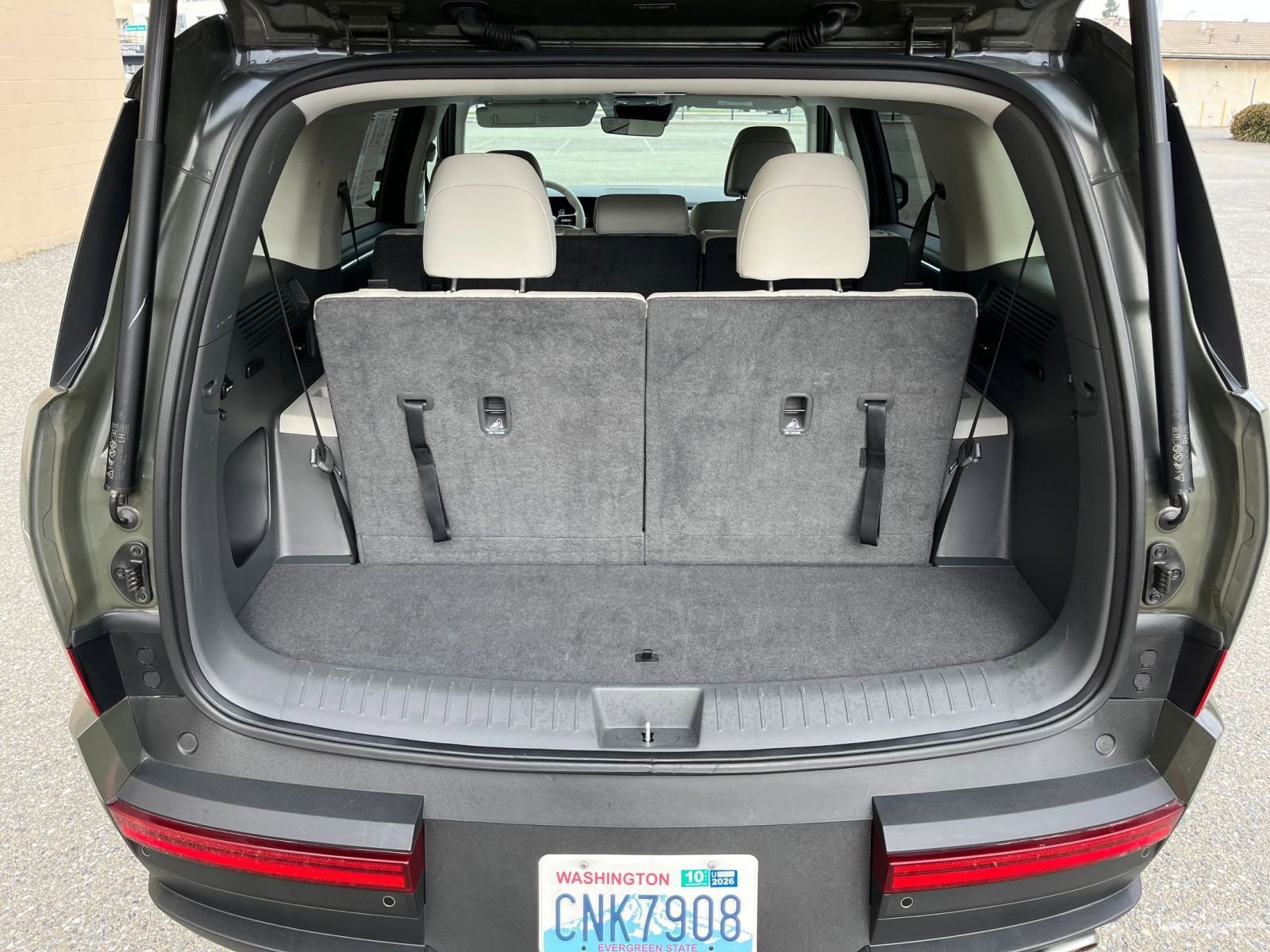 Thumbnail: 2025 Hyundai Santa Fe - 33