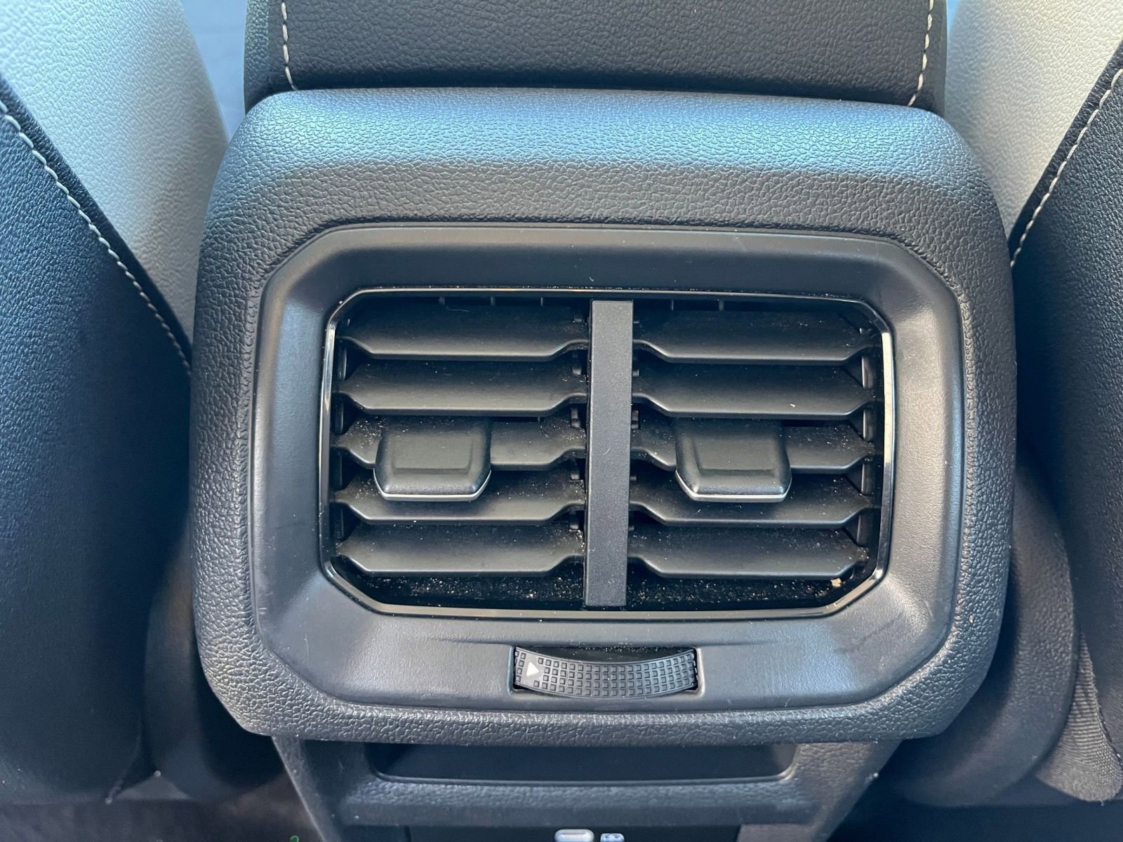 Thumbnail: 2025 Volkswagen Taos - 23