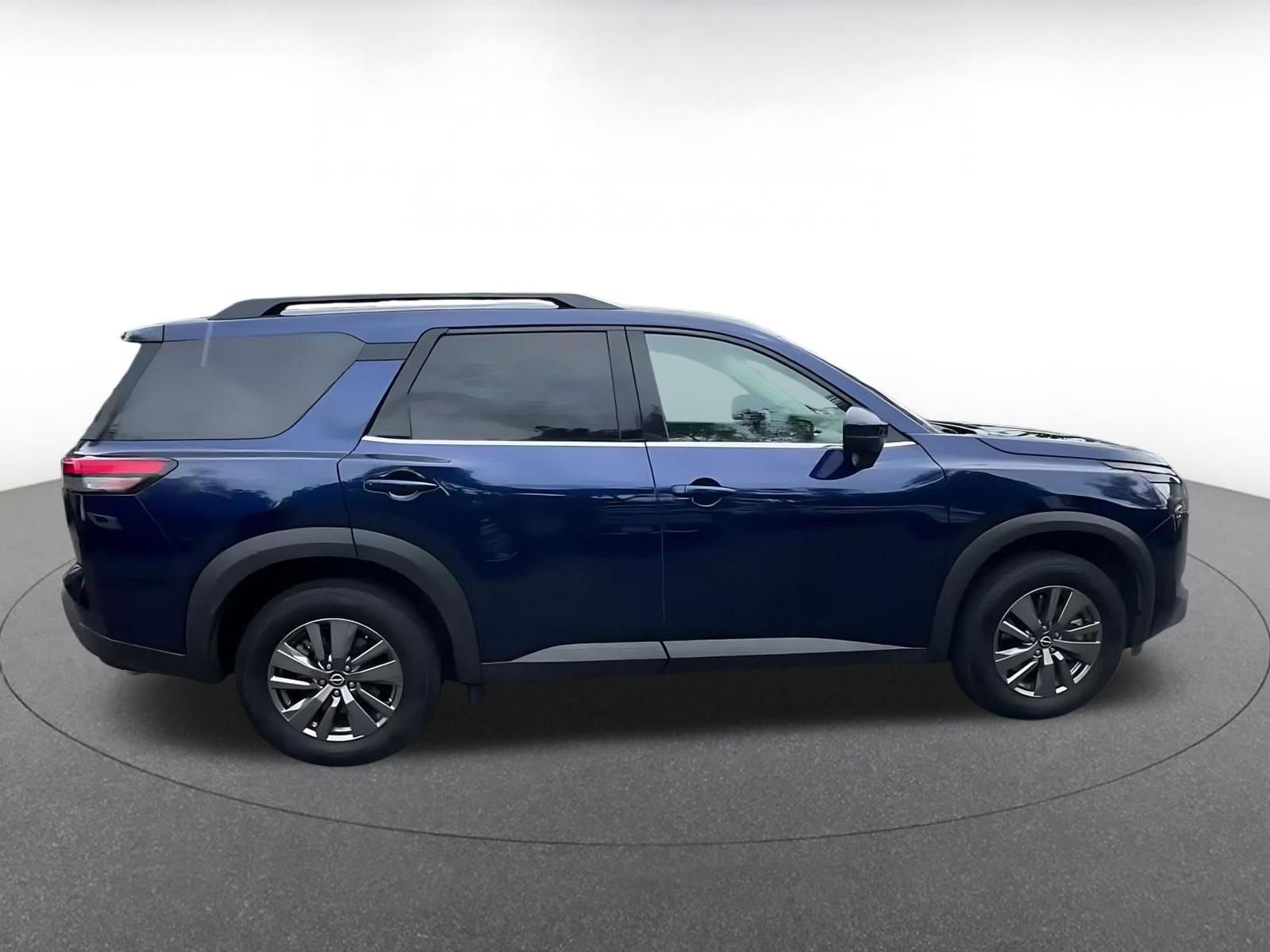 Thumbnail: 2025 Nissan Pathfinder - 16