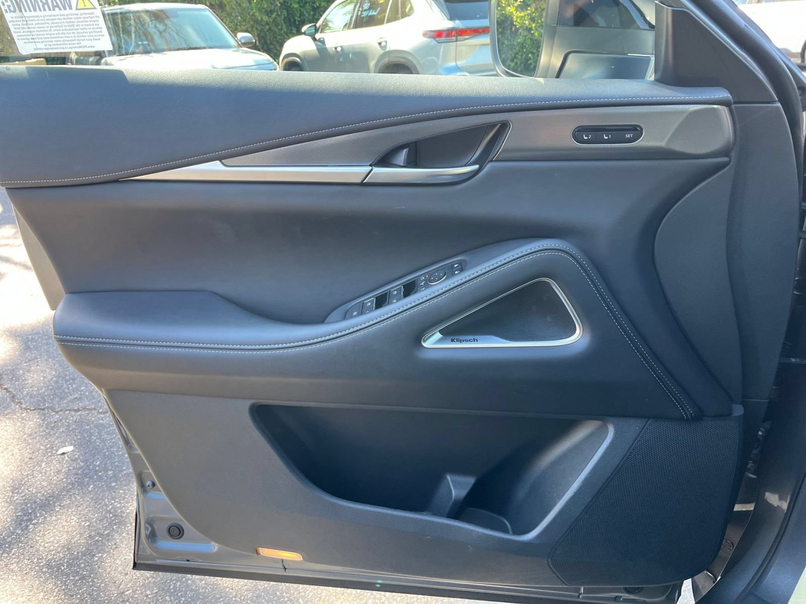 Thumbnail: 2026 INFINITI QX60 - 18