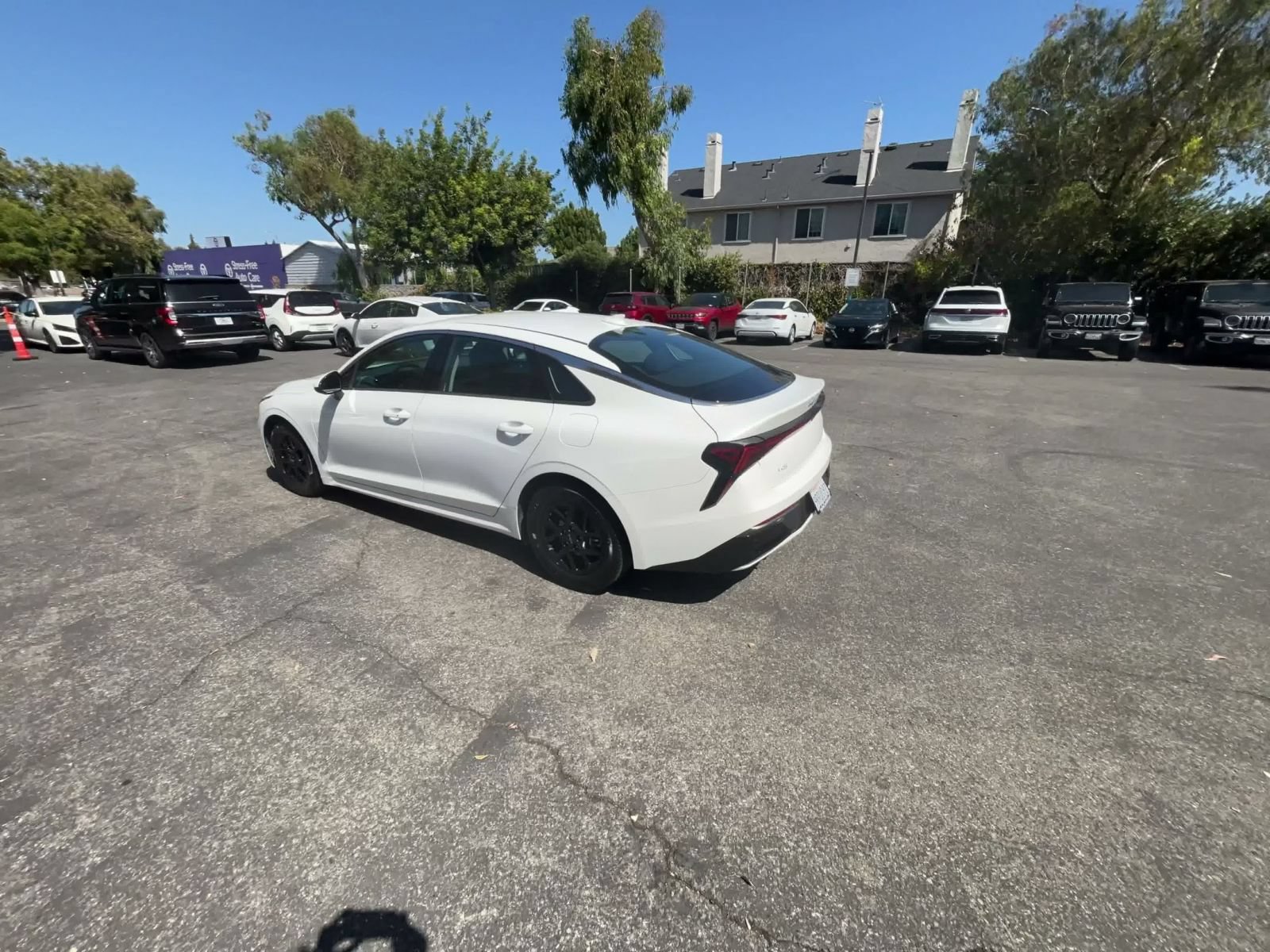 Thumbnail: 2025 Kia K5 - 10
