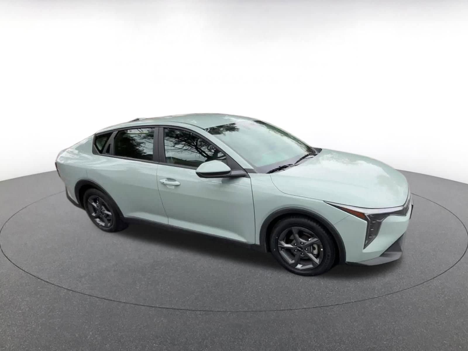 Thumbnail: 2025 Kia K4 - 2