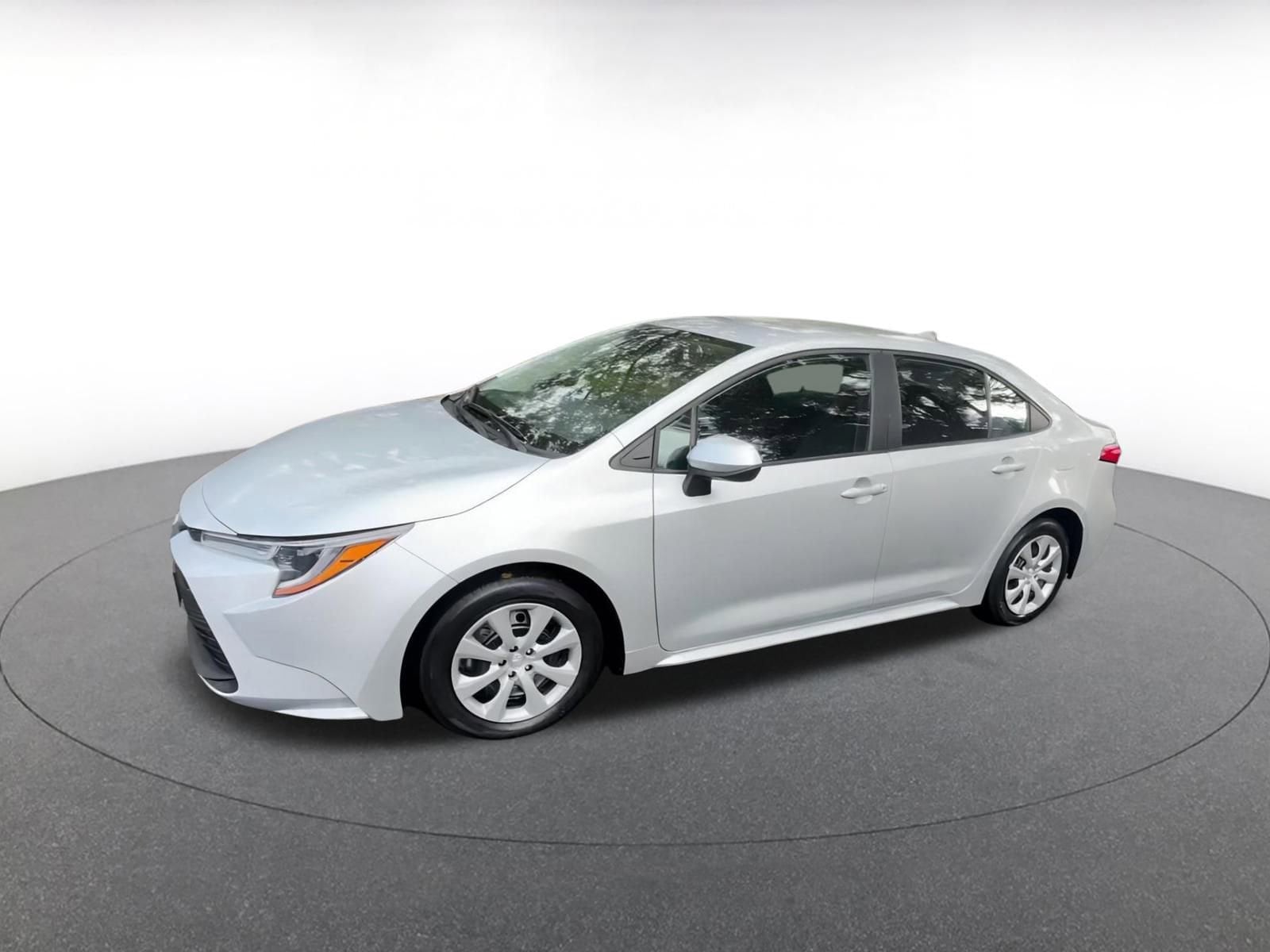 Thumbnail: 2025 Toyota Corolla - 8