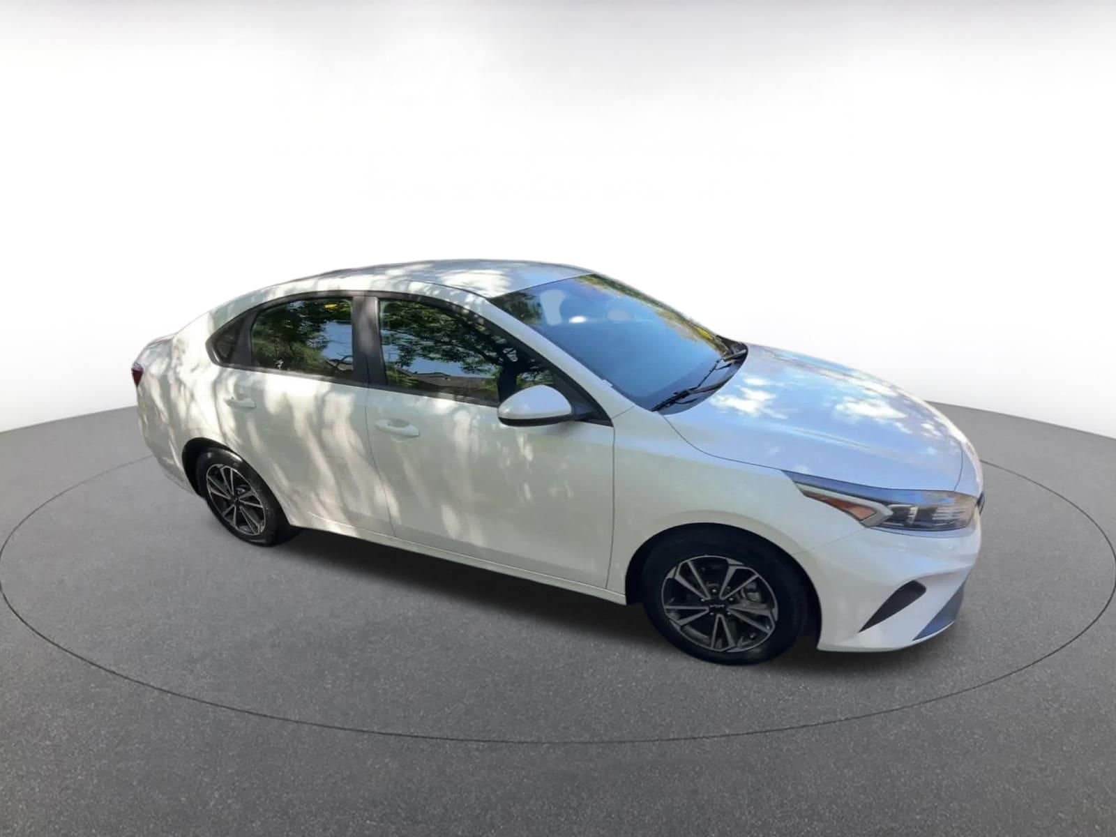 Thumbnail: 2024 Kia Forte - 2