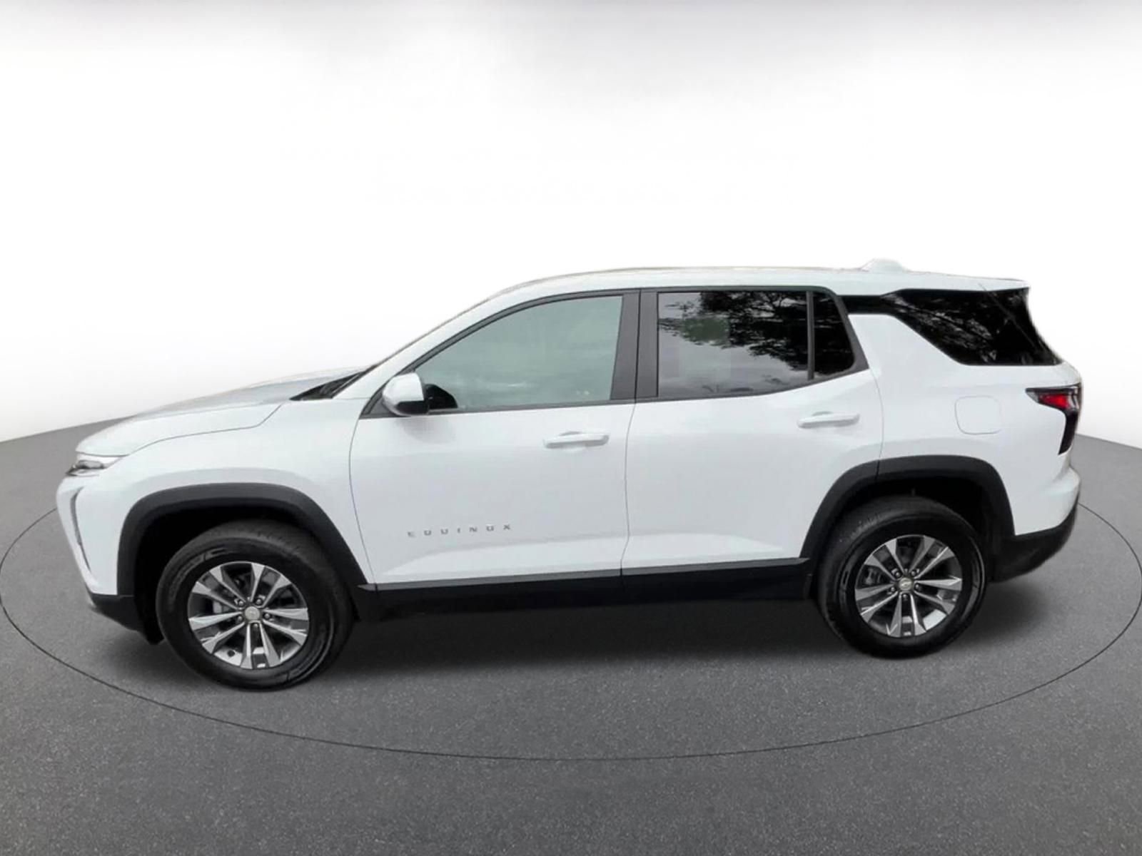 Thumbnail: 2025 Chevrolet Equinox - 9