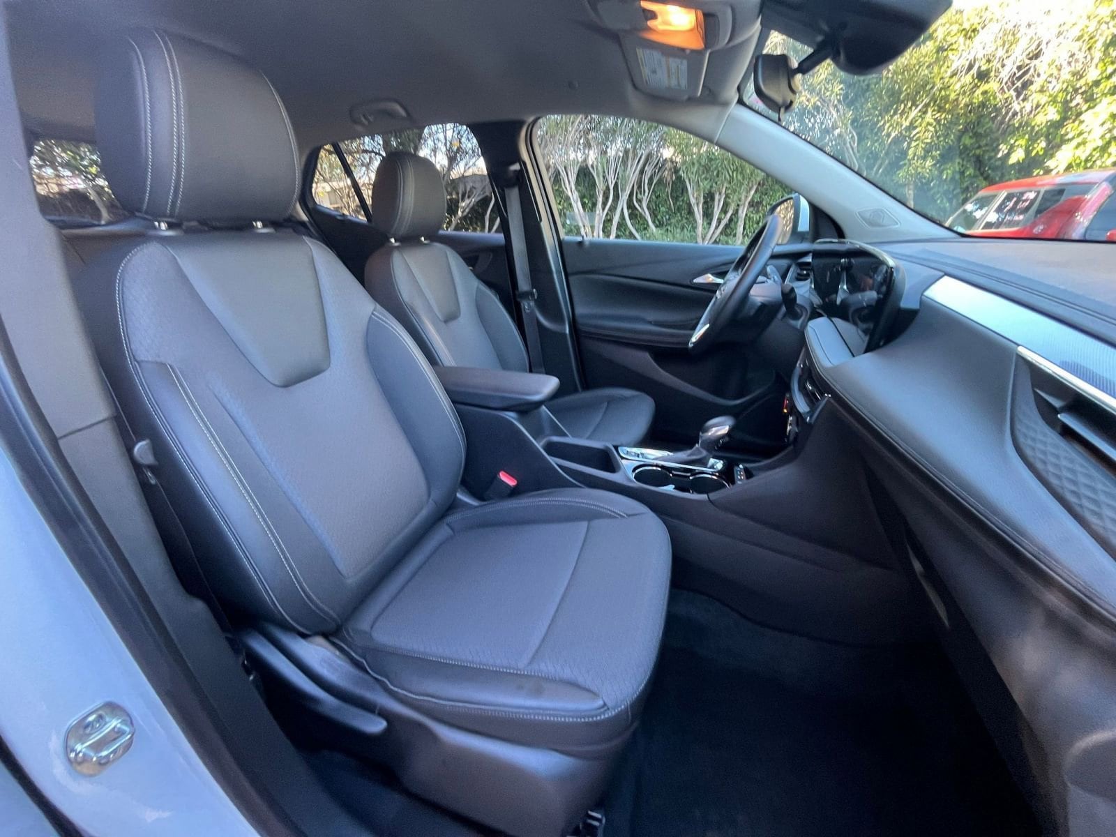 Thumbnail: 2025 Buick Encore GX - 34