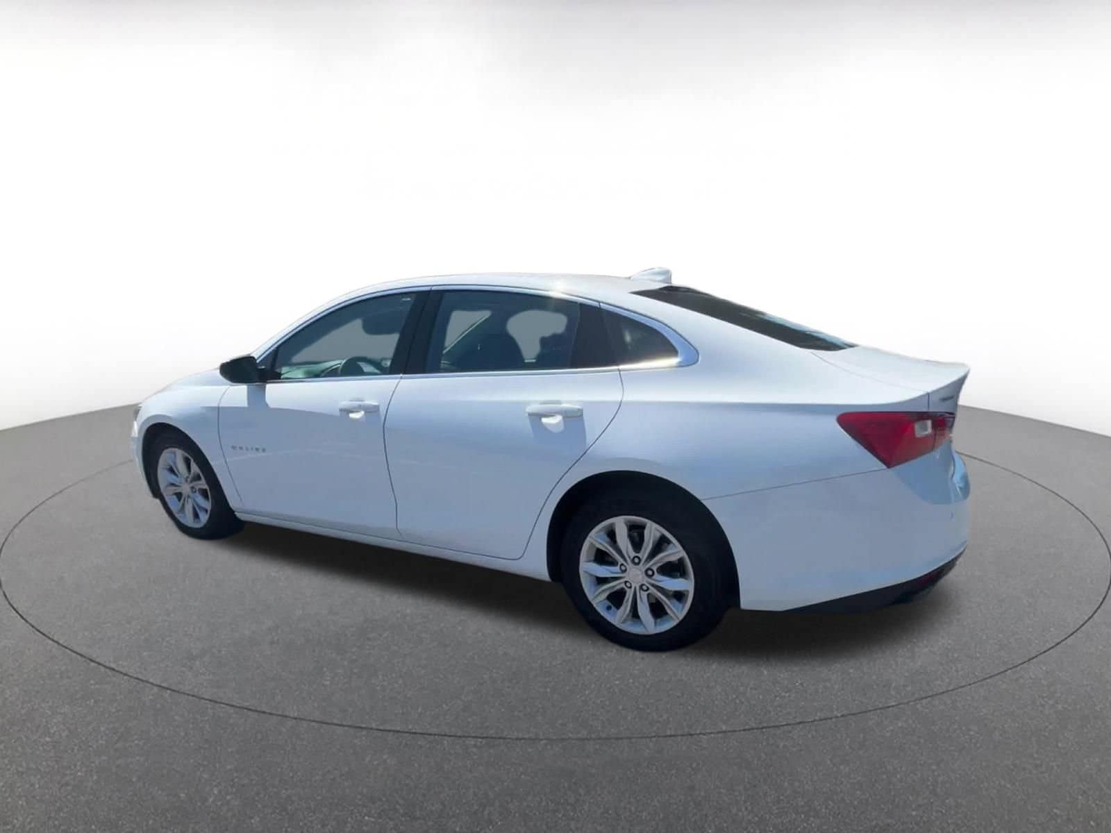 Thumbnail: 2024 Chevrolet Malibu - 8