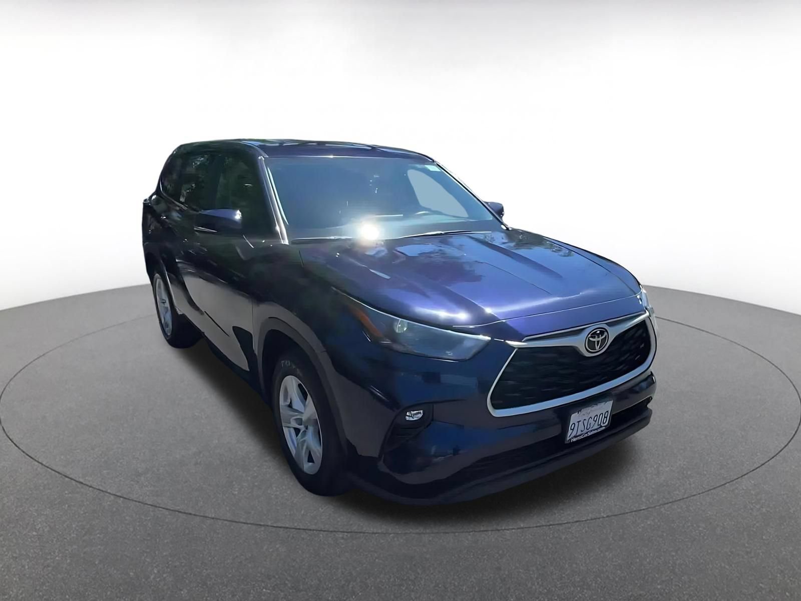 Thumbnail: 2025 Toyota Highlander - 3