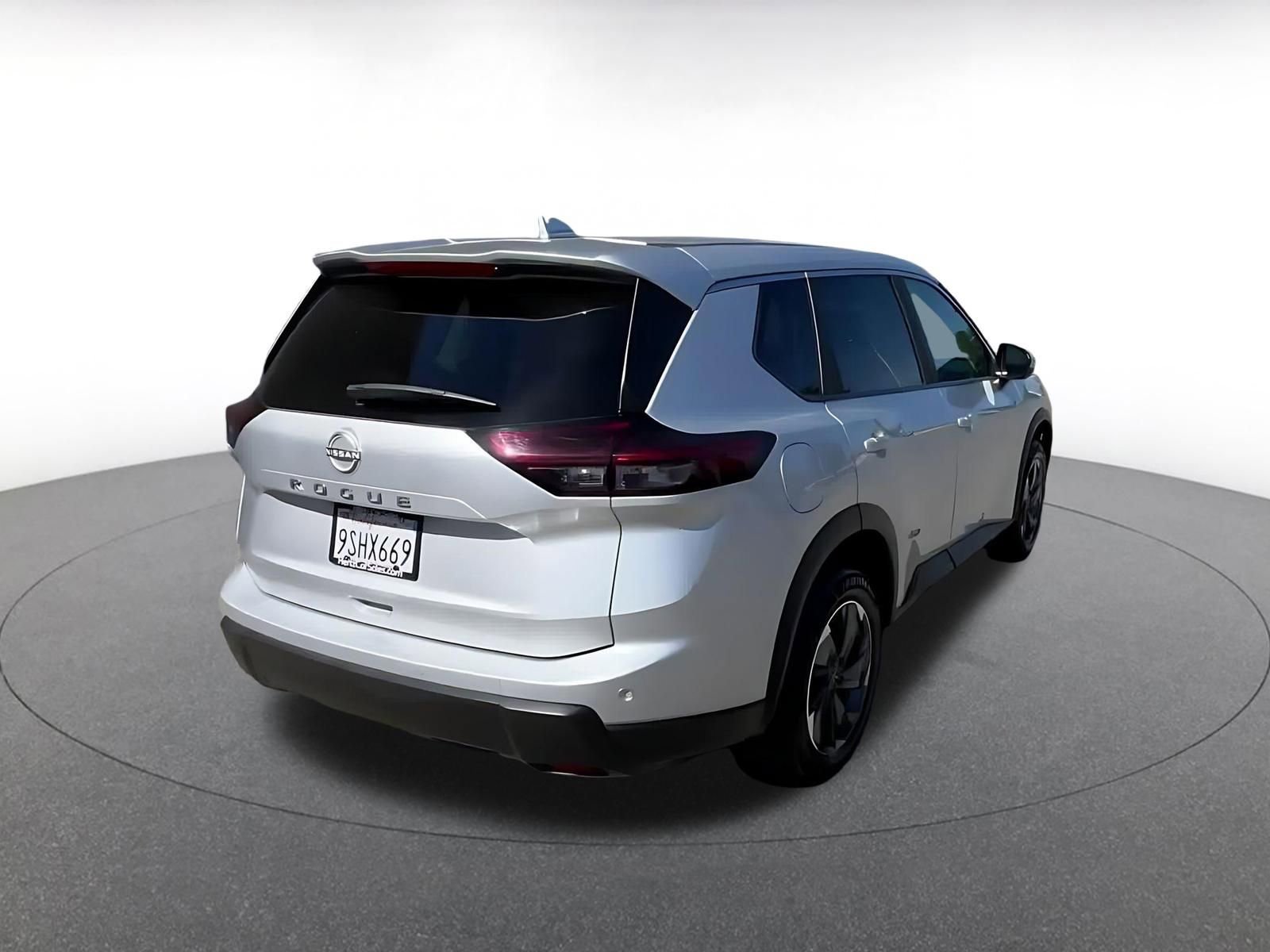 Thumbnail: 2025 Nissan Rogue - 14