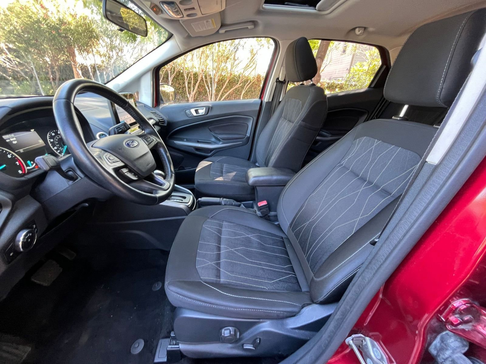 Thumbnail: 2018 Ford EcoSport - 25