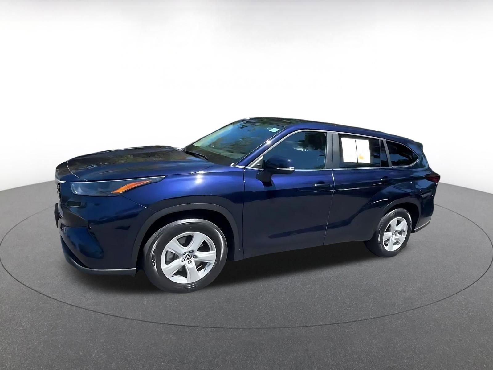 Thumbnail: 2025 Toyota Highlander - 8