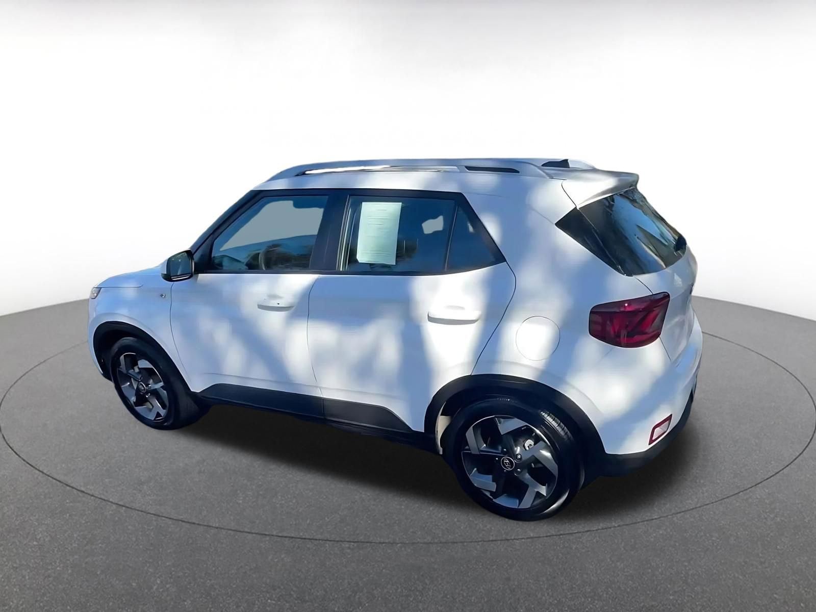 Thumbnail: 2025 Hyundai Venue - 10