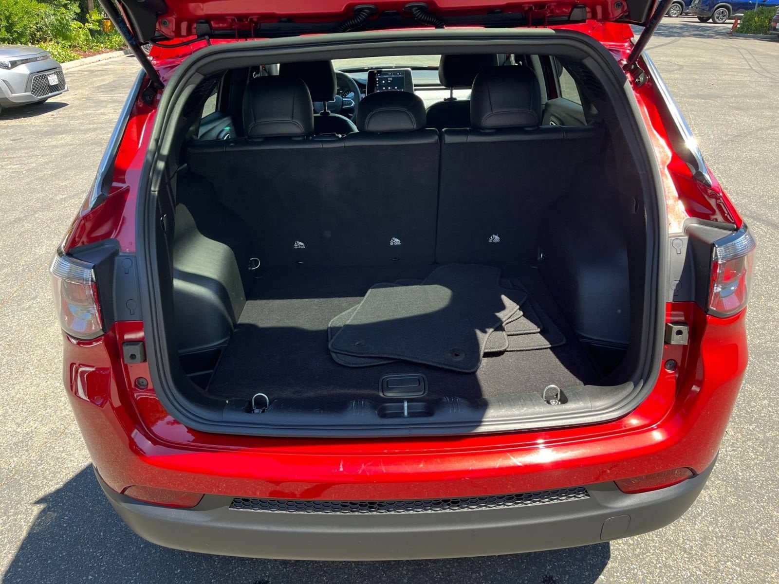 Thumbnail: 2025 Jeep Compass - 31