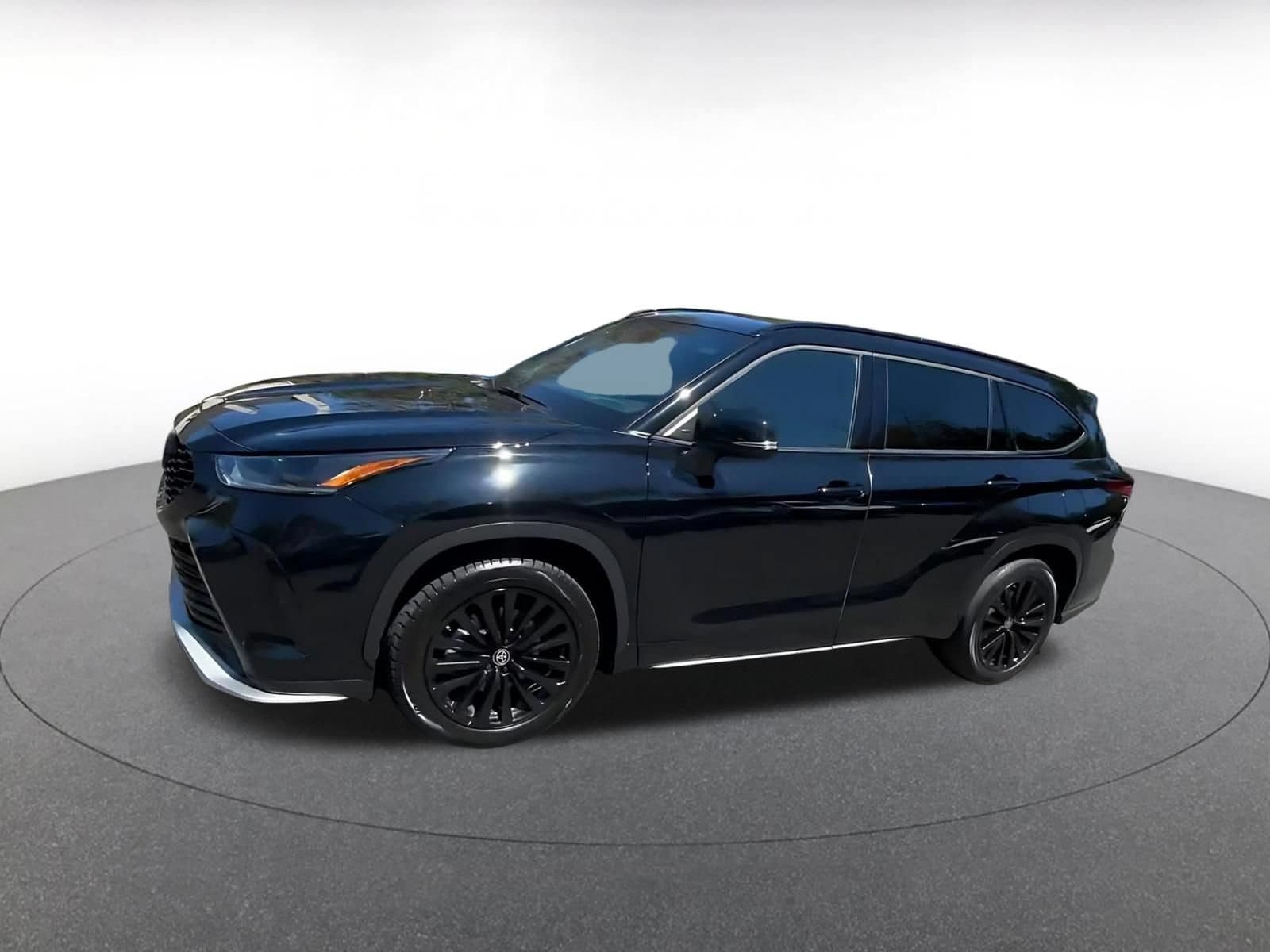 Thumbnail: 2025 Toyota Highlander - 7