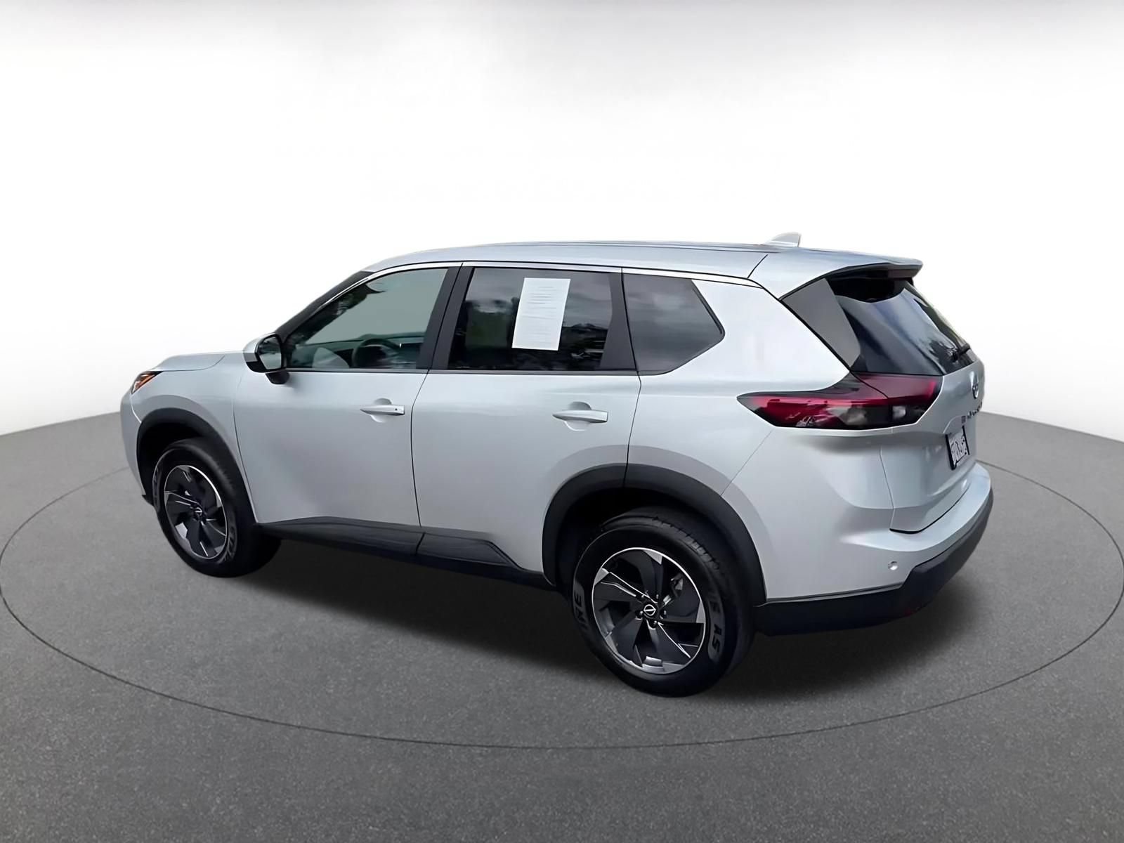 Thumbnail: 2025 Nissan Rogue - 10
