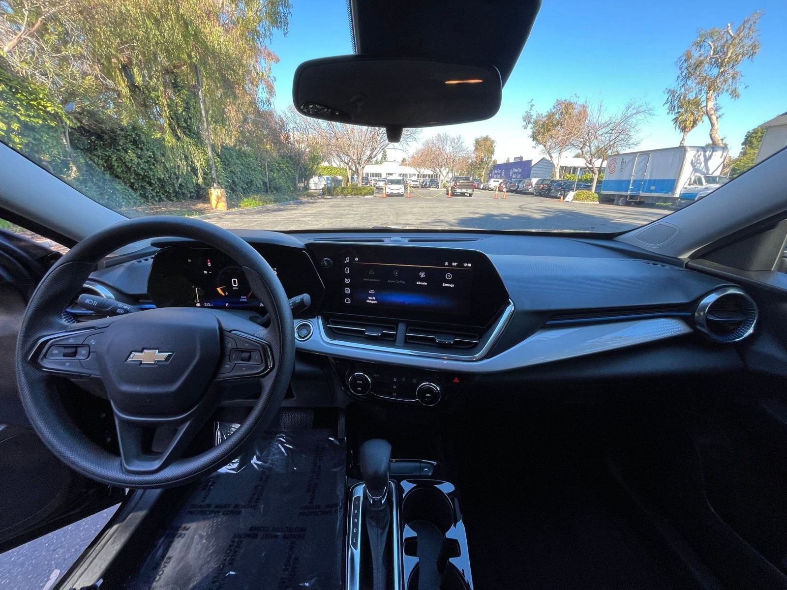 Thumbnail: 2025 Chevrolet Trax - 31