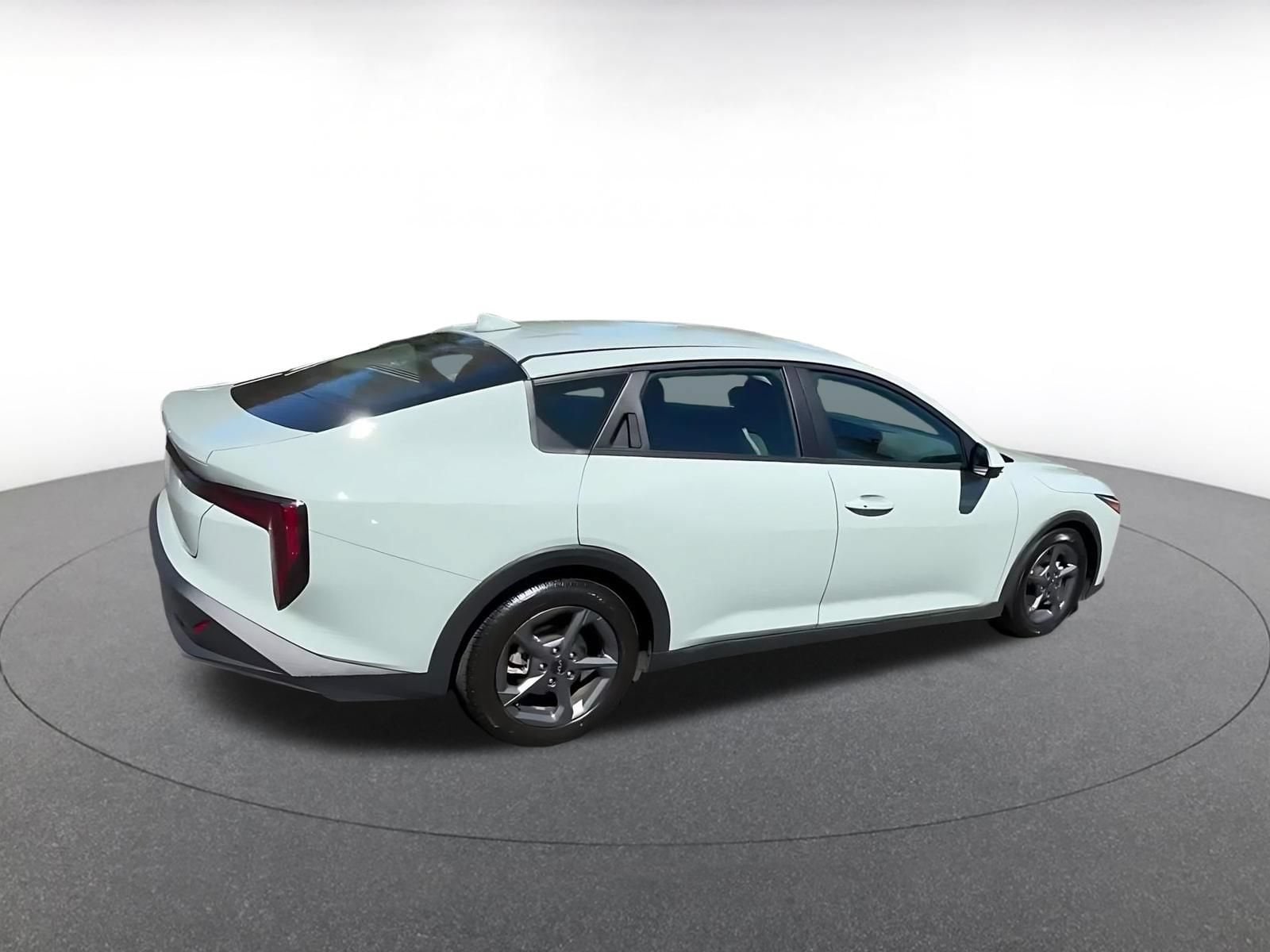 Thumbnail: 2025 Kia K4 - 14