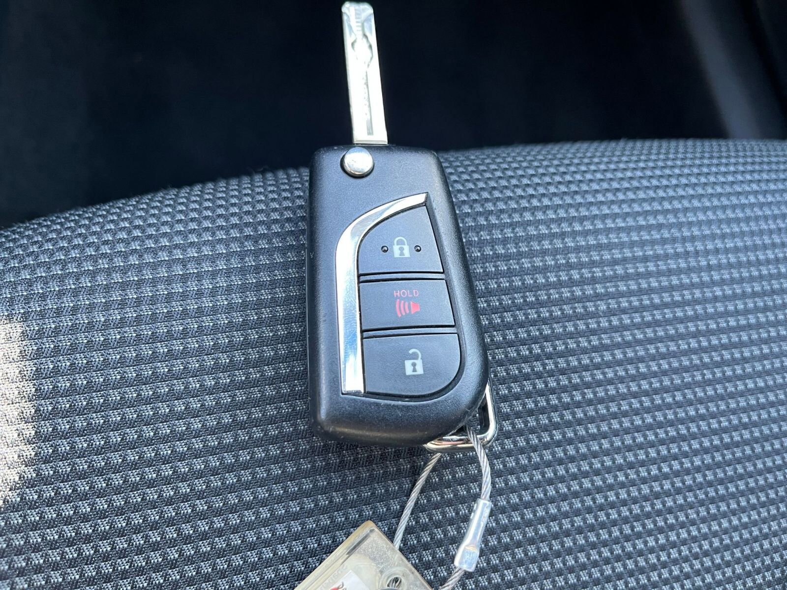 Thumbnail: 2025 Toyota RAV4 - 21