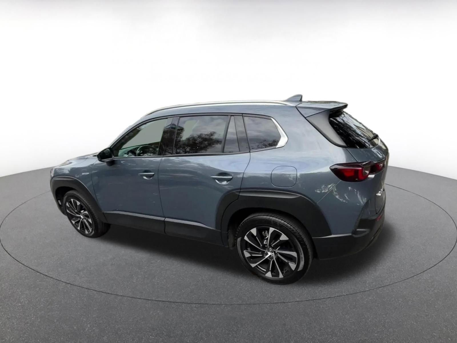 Thumbnail: 2025 Mazda CX-50 - 10