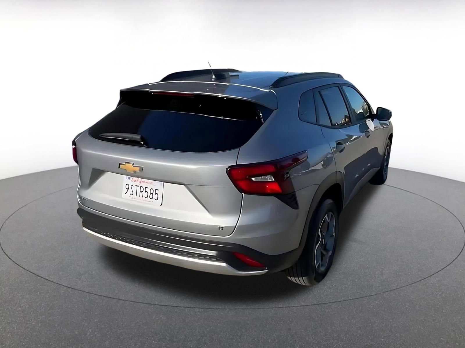 Thumbnail: 2025 Chevrolet Trax - 14