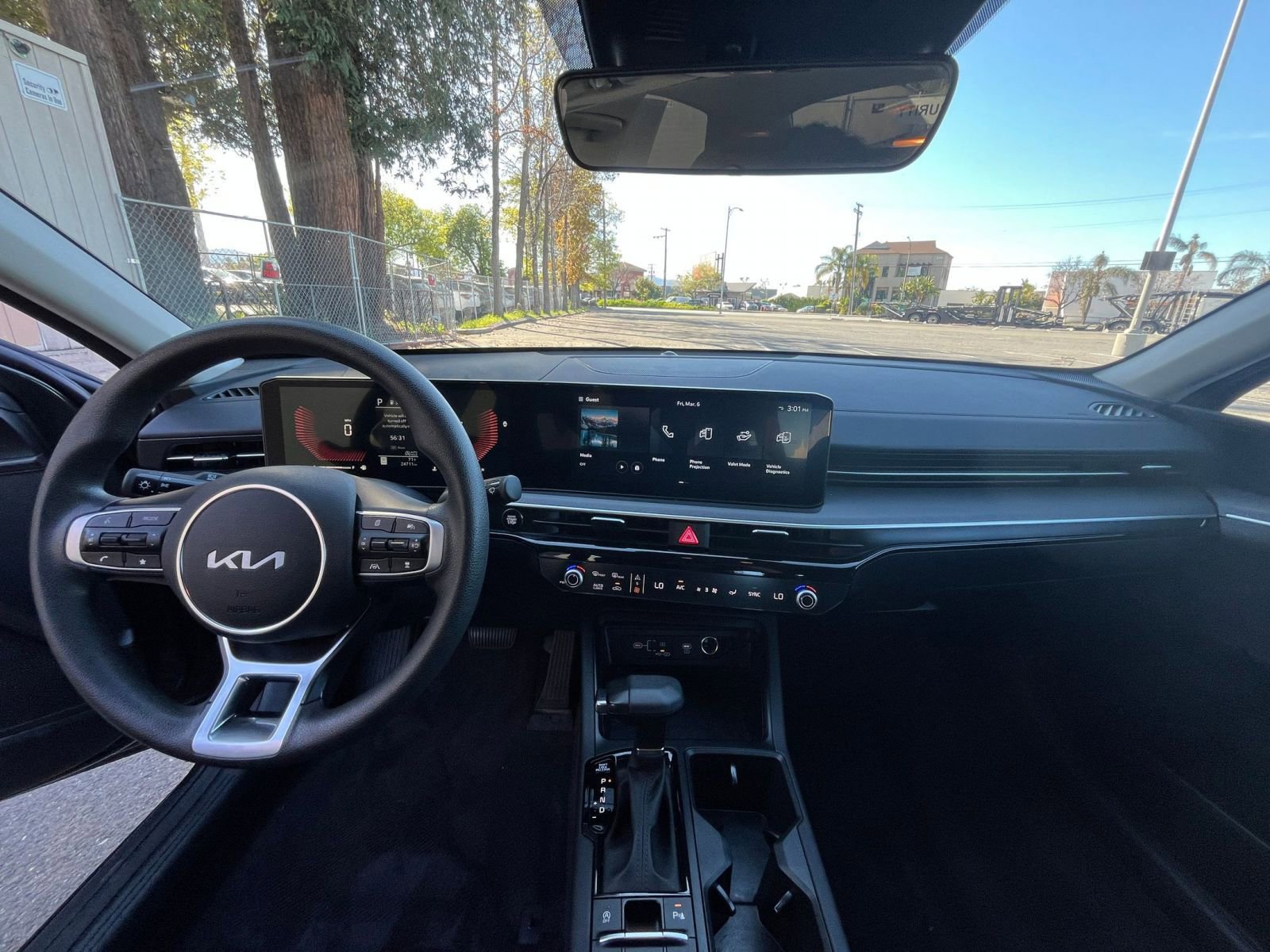 Thumbnail: 2025 Kia K5 - 32