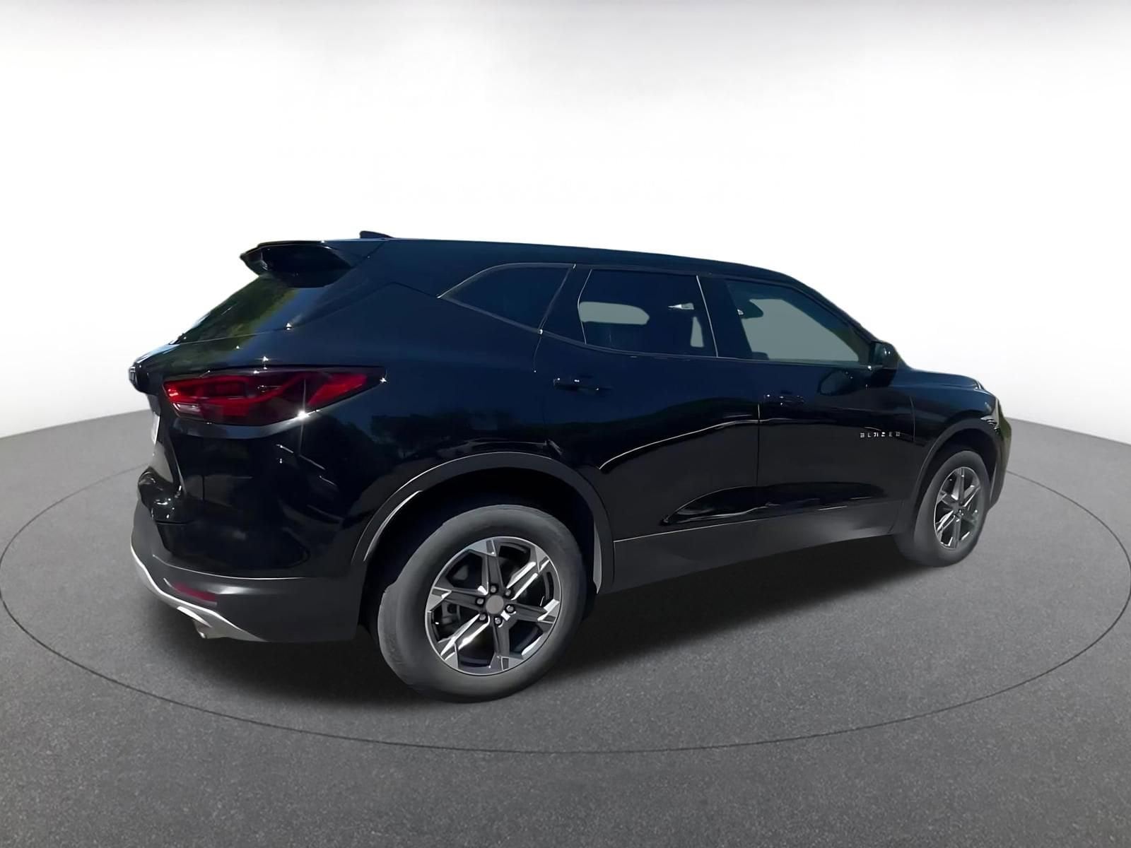 Thumbnail: 2025 Chevrolet Blazer - 15
