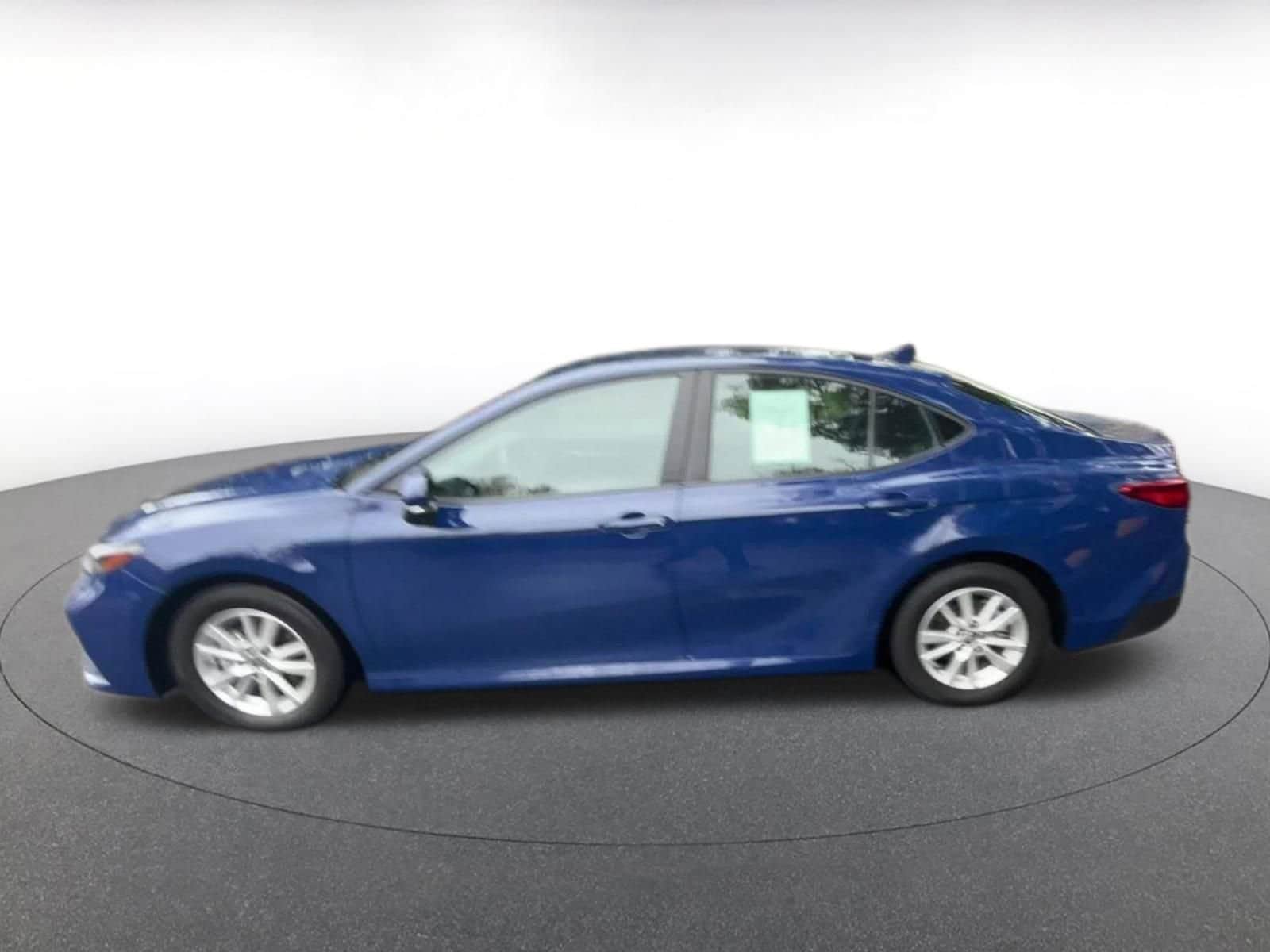 Thumbnail: 2025 Toyota Camry - 9