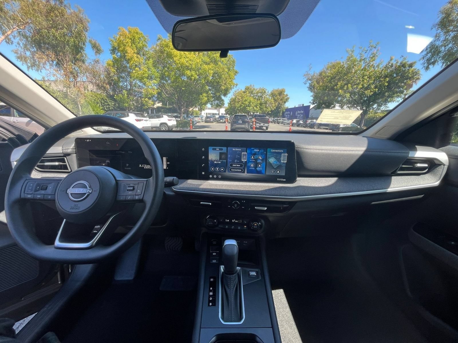 Thumbnail: 2026 Nissan Kicks - 32