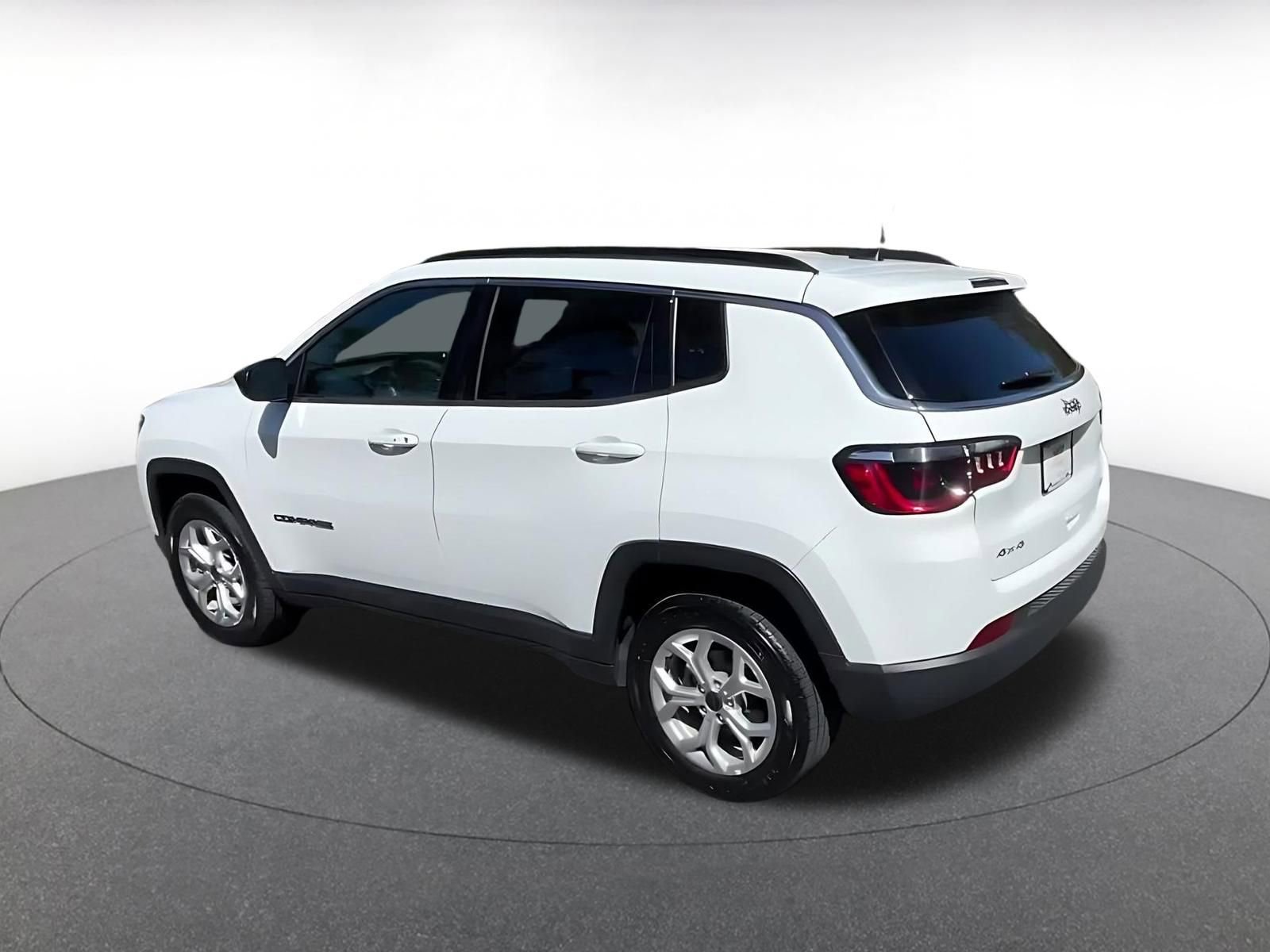 Thumbnail: 2025 Jeep Compass - 11