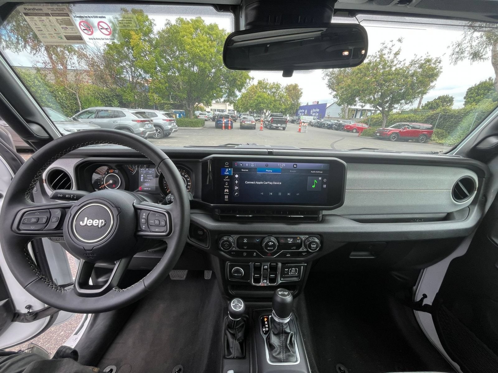 Thumbnail: 2025 Jeep Wrangler - 32