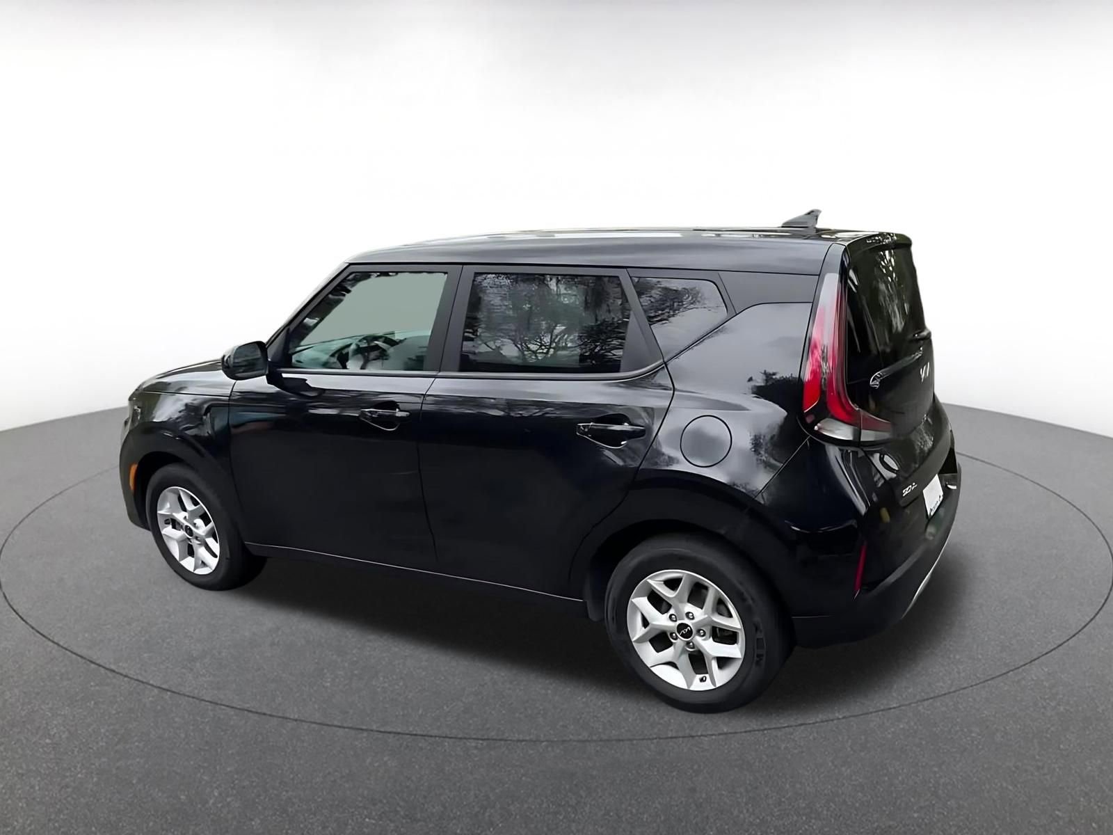 Thumbnail: 2025 Kia Soul - 10