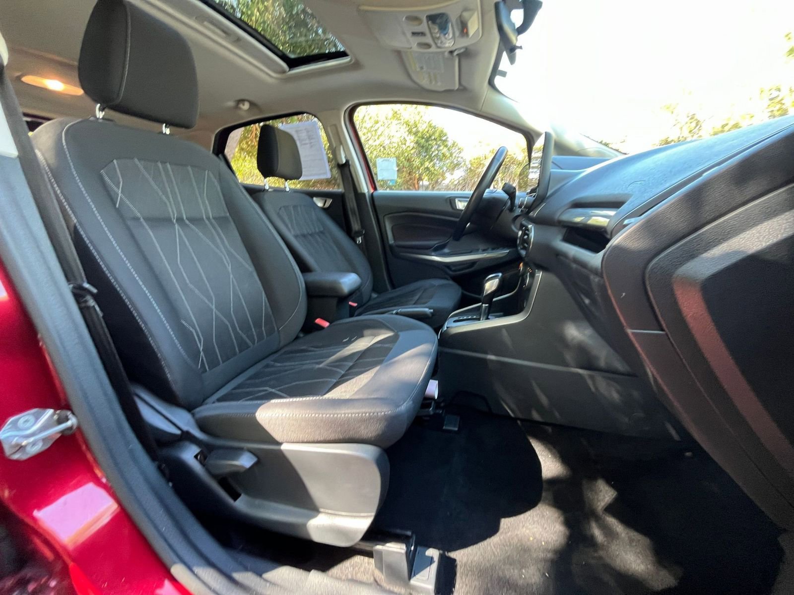 Thumbnail: 2018 Ford EcoSport - 35
