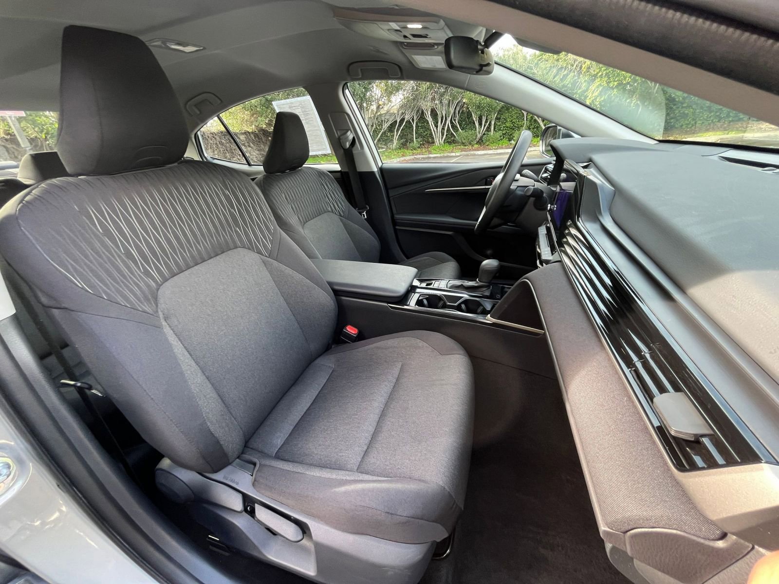 Thumbnail: 2025 Toyota Camry - 35